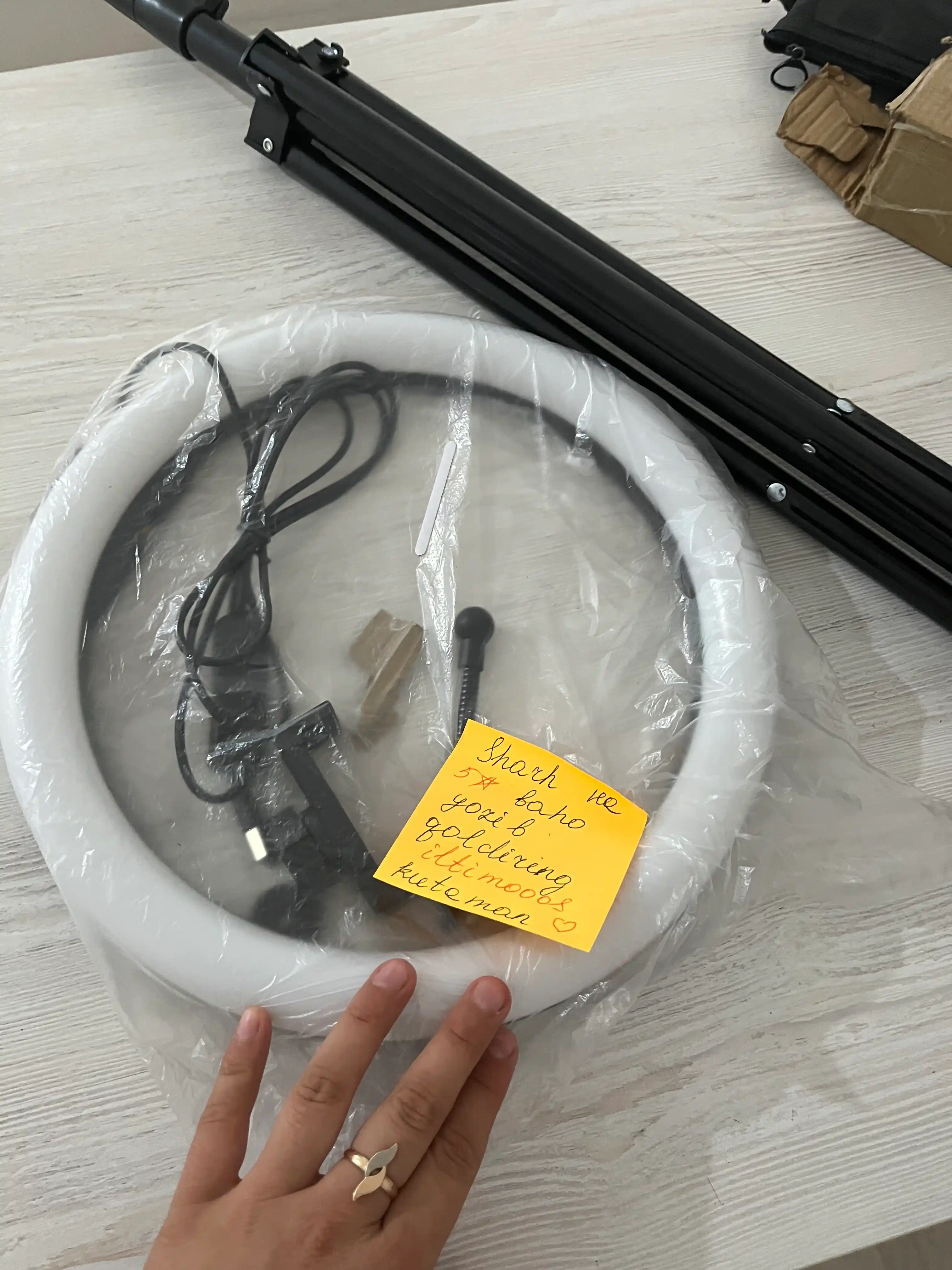 MJ-30 RGB Ring Light 30 sm Halqasimon Lampa, Shtativ va Telefon Ushlagich bilan