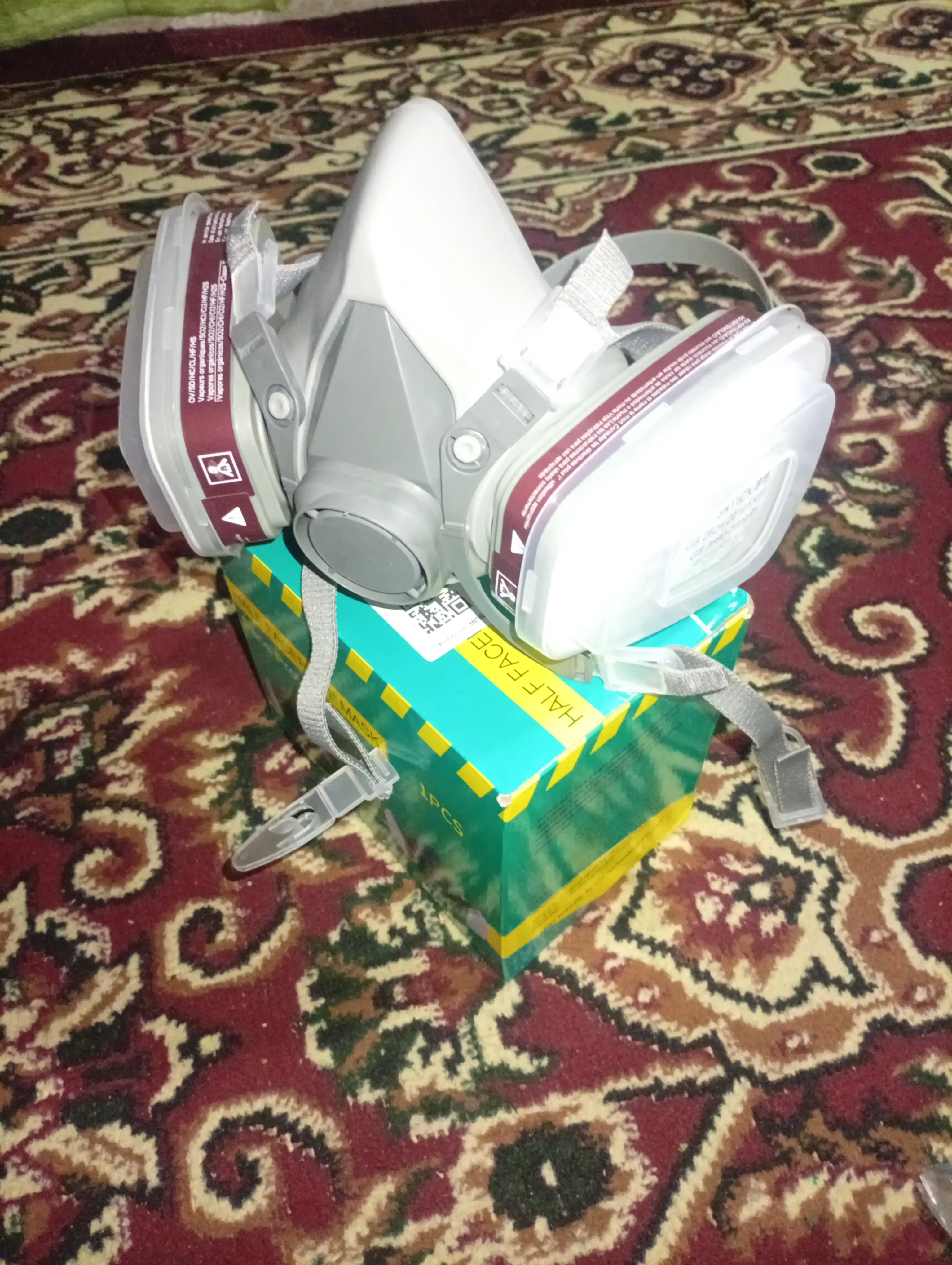 Raspirator yarim yuzli  niqob, 2 filtrli, chang, bo‘yoq bug‘i va hidlardan himoya