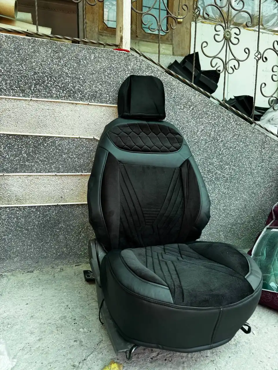 Комплект чехлов для автомобильных сидений