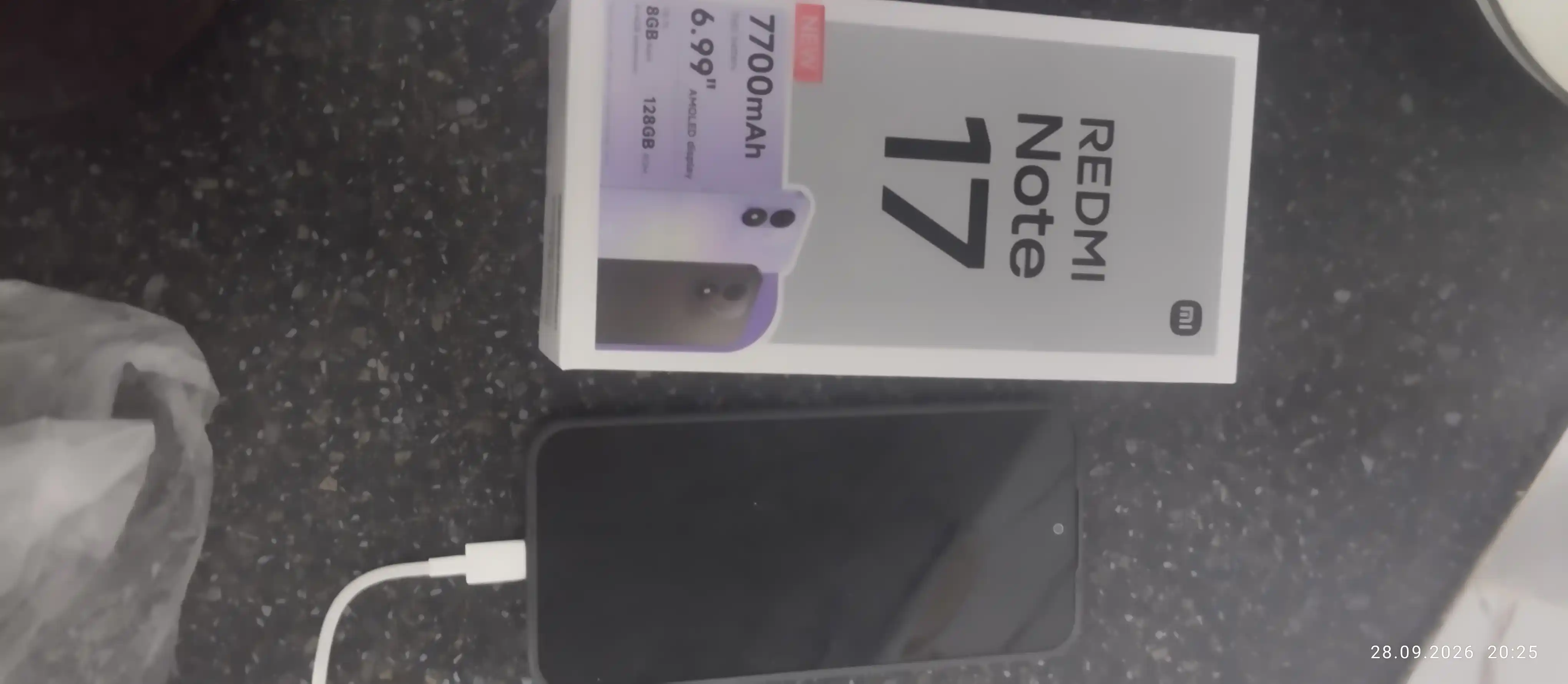 Смартфон Redmi Note 17, 8/256ГБ, 7700мАч батарея, 120Гц AMOLED экран, 45Вт быстрая зарядка