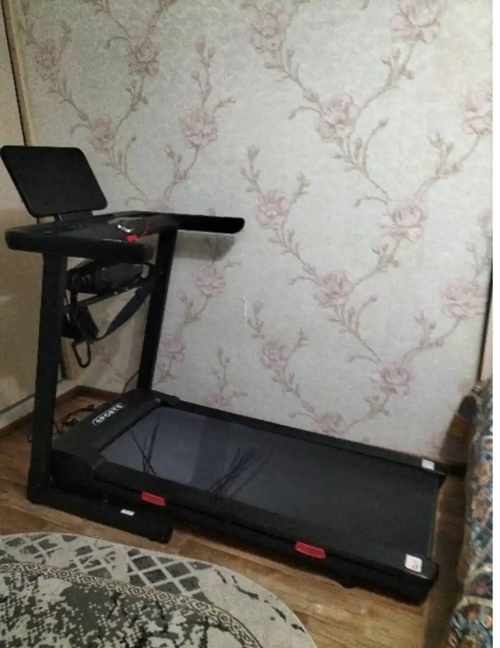 Elektrik yugurish yo‘lakchasi UNIQKID Extreme, 16 km/soatgacha, 150 kg gacha