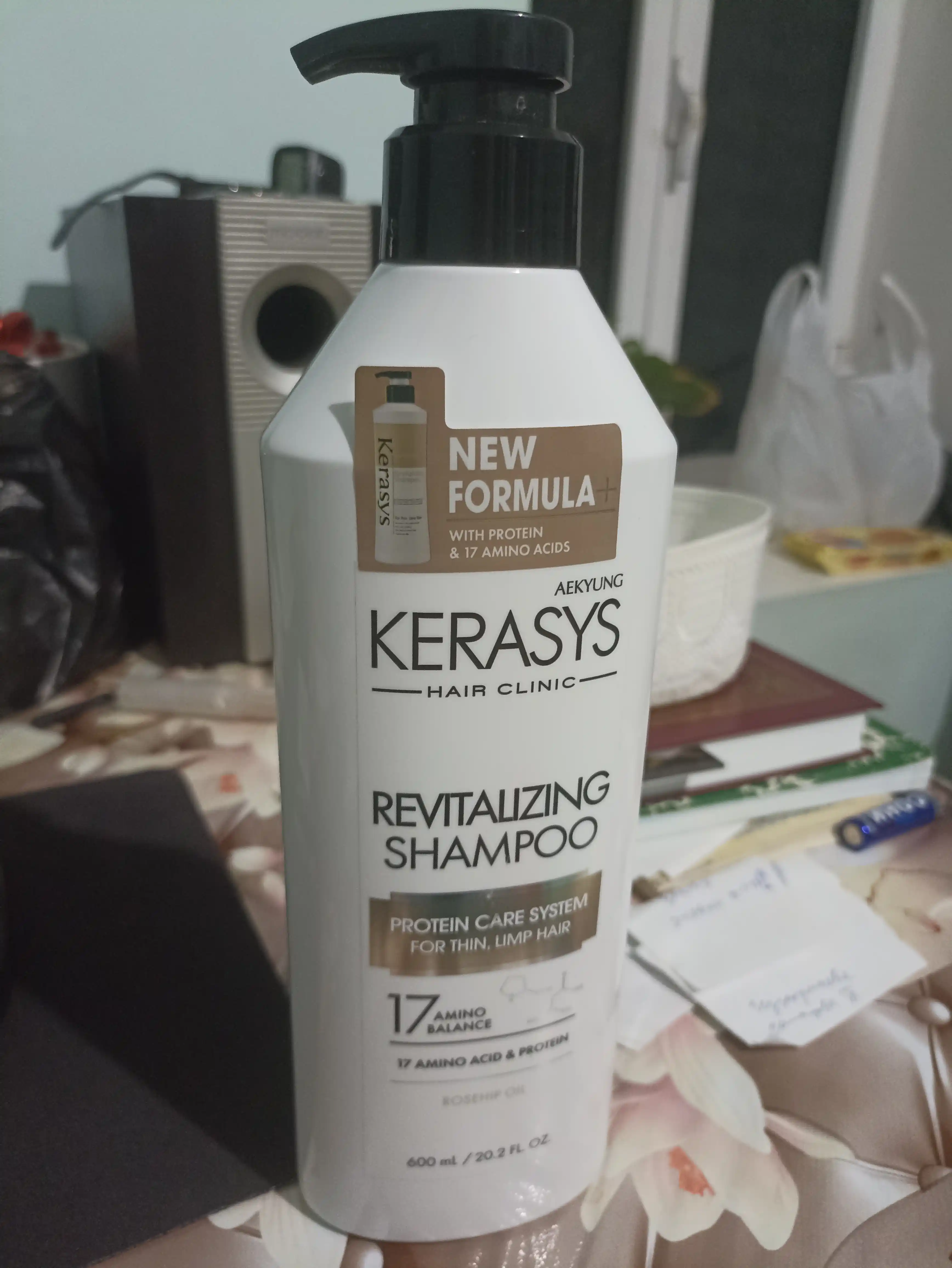 Shampun - Yog'li sochlar uchun, qayta tiklovchi Keratinli Kerasys Koreyski, 600 ml
