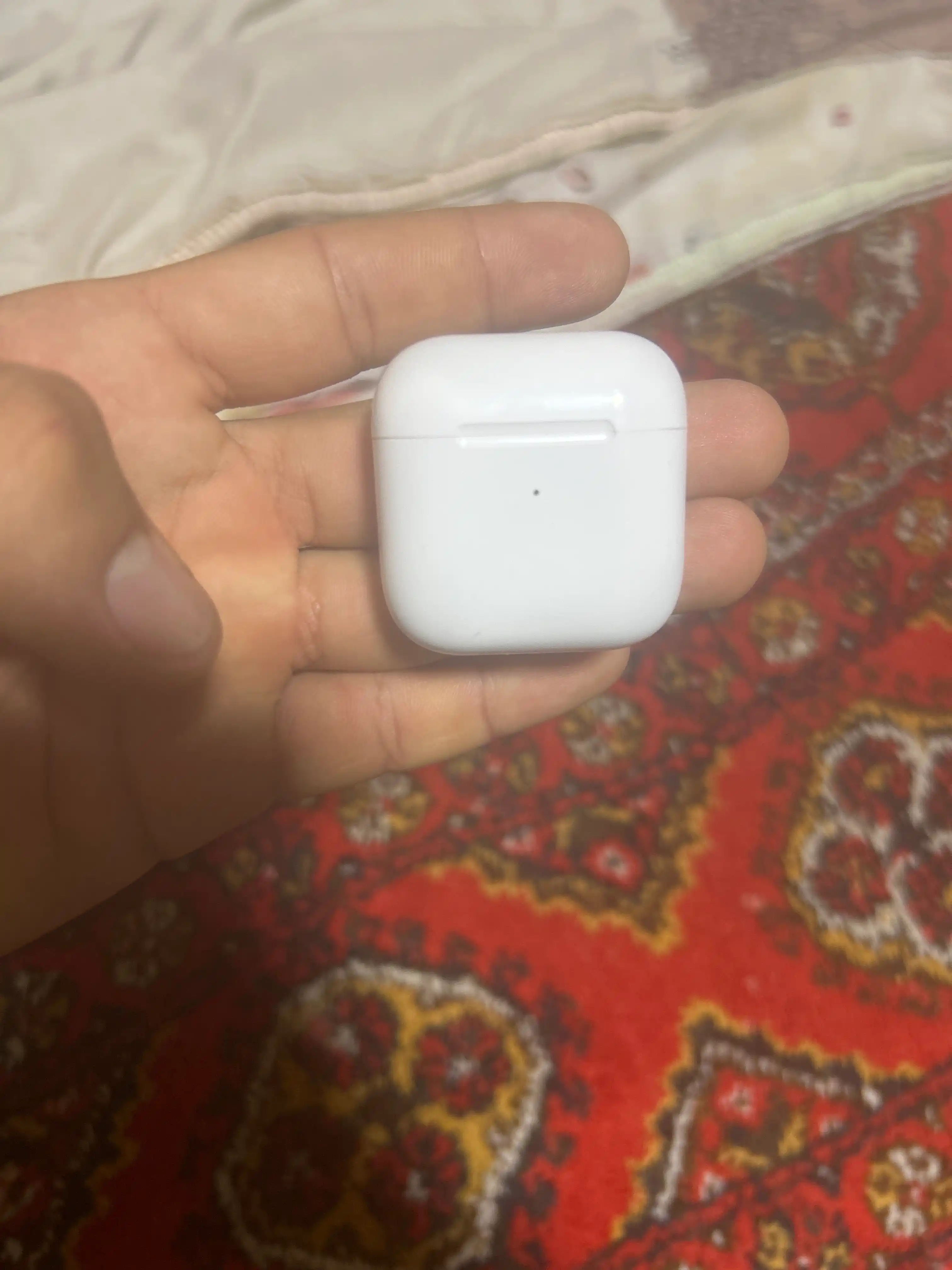 Pods Pro 5 va Pods Pro 6 simsiz quloqliklari