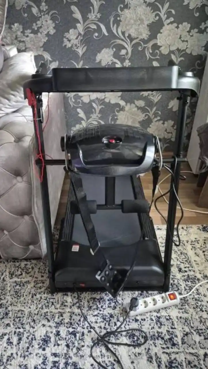 Elektrik yig‘iladigan yugurish yo‘lakchasi UNIQKID Q6, 12 km/soatgacha, 120 kg gacha