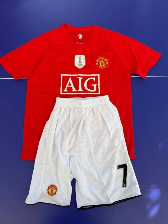 Manchester United futbol formasi to‘plami (futbolka va shortik) - 
