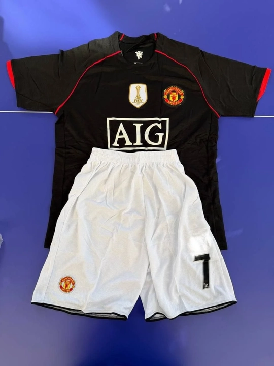 Manchester United futbol formasi to‘plami (futbolka va shortik) - 