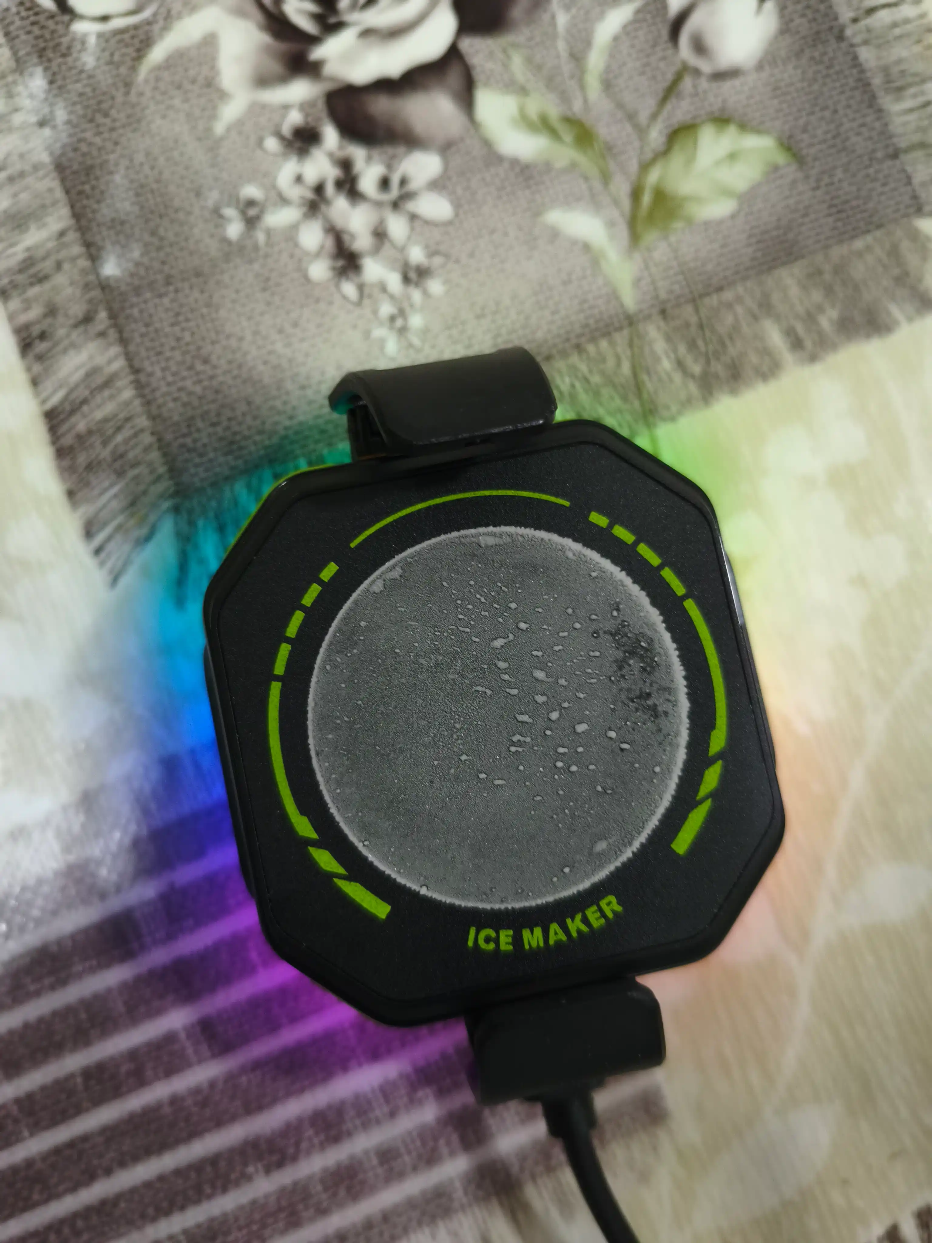 Кулер для телефона магнитный с RGB подсветкой, скорость вращения 8000 об/мин JS86
