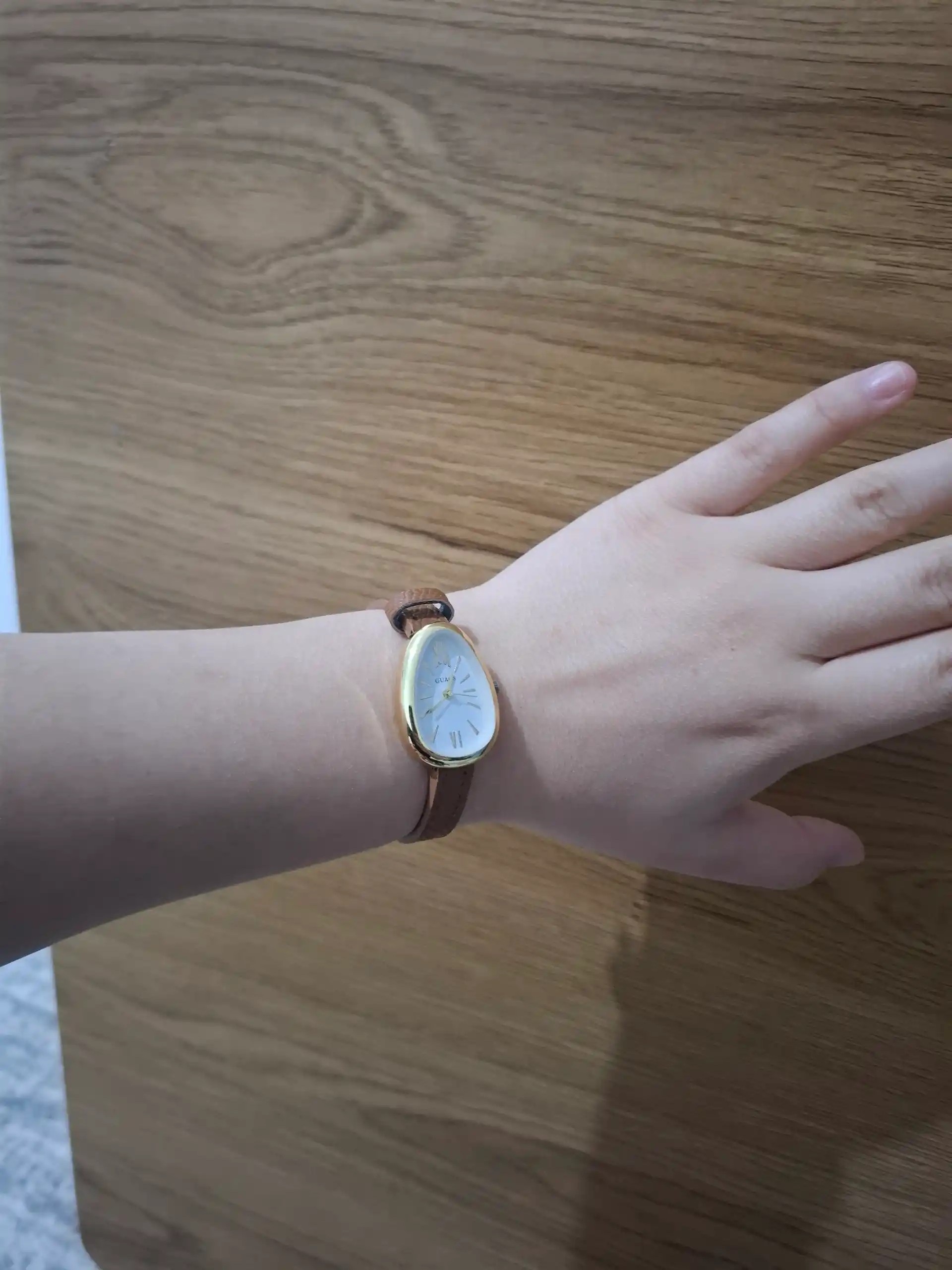 Женские часы, девушек, наручные часы, с кварцевым механизмом, BVLGARI, с кожаным ремешком