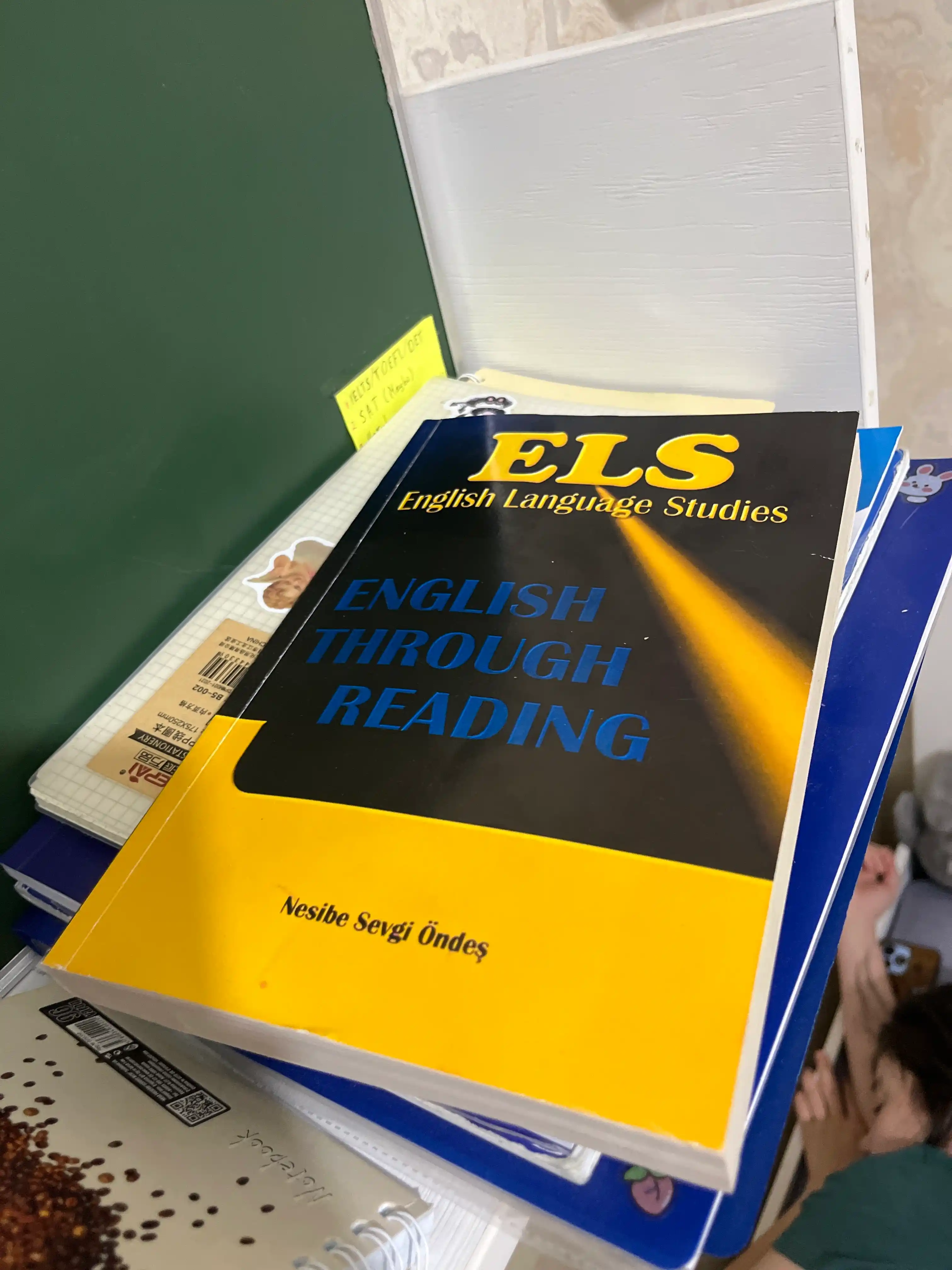 ELS — English Through Reading, A4