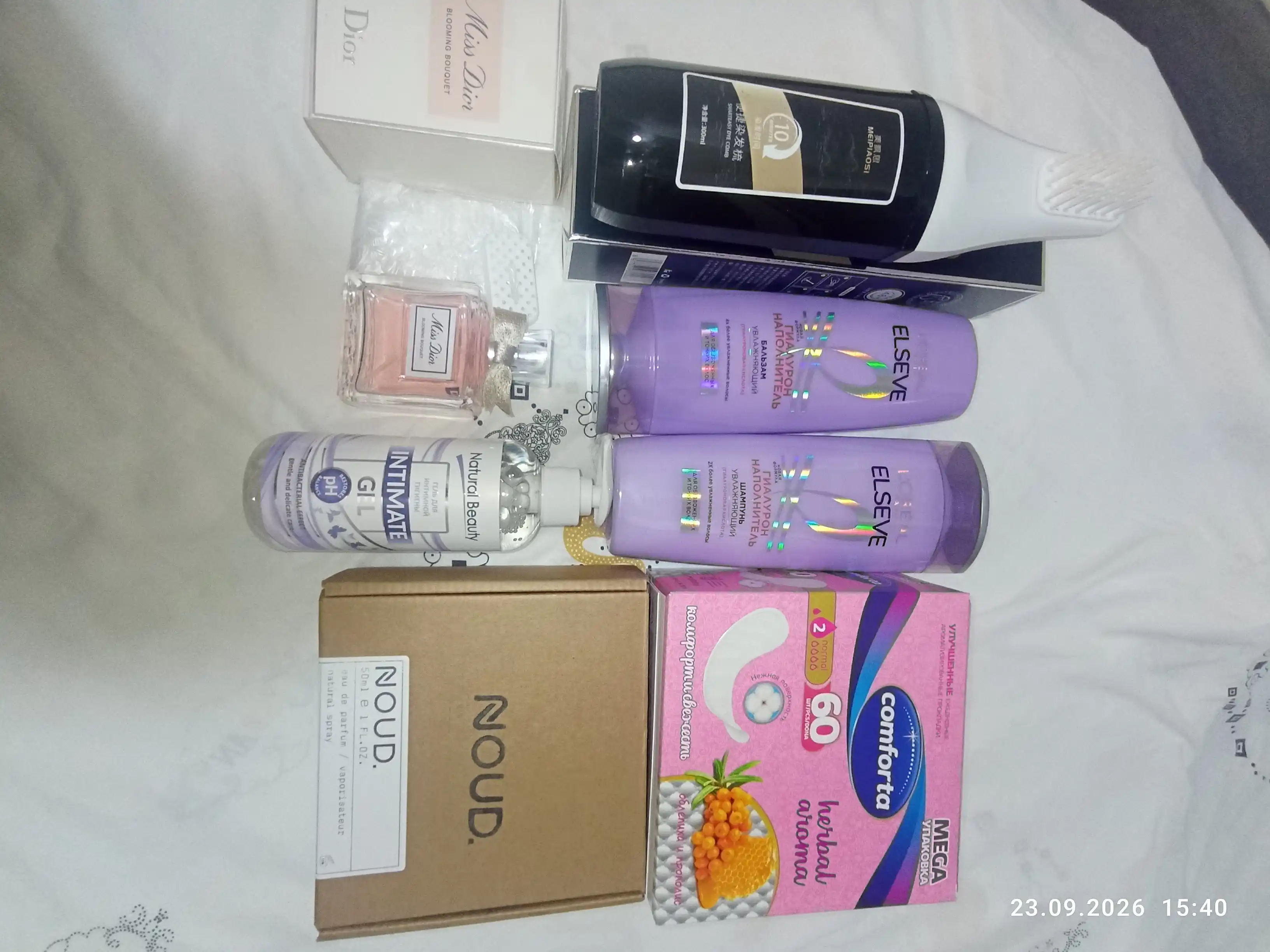 Aqlli soch bo‘yovchi taroq, 410 ml