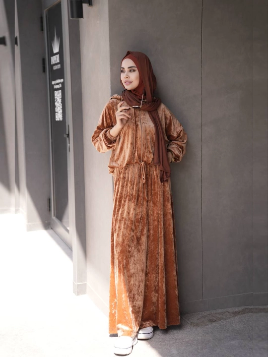 Ayollar kofta va yubka to‘plami, keng fason, Free size 46–54