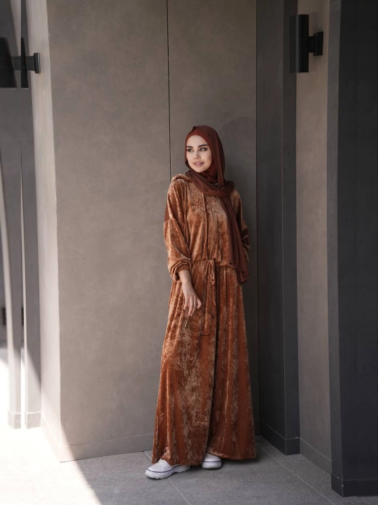 Ayollar kofta va yubka to‘plami, keng fason, Free size 46–54