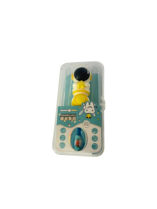 Bolalar tish cho‘tkasi Kosmonavt, yumshoq tukli, futlyar bilan, 2–7 yosh