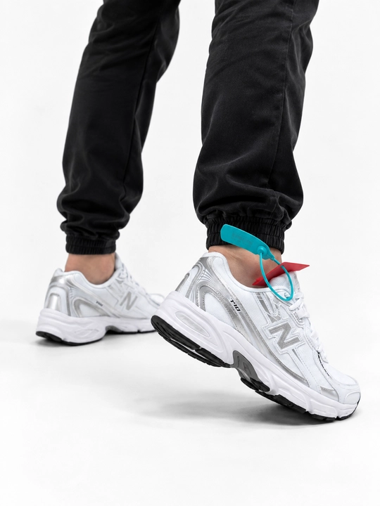 Erkaklar va ayollar uchun New balance 740 krossovkalari