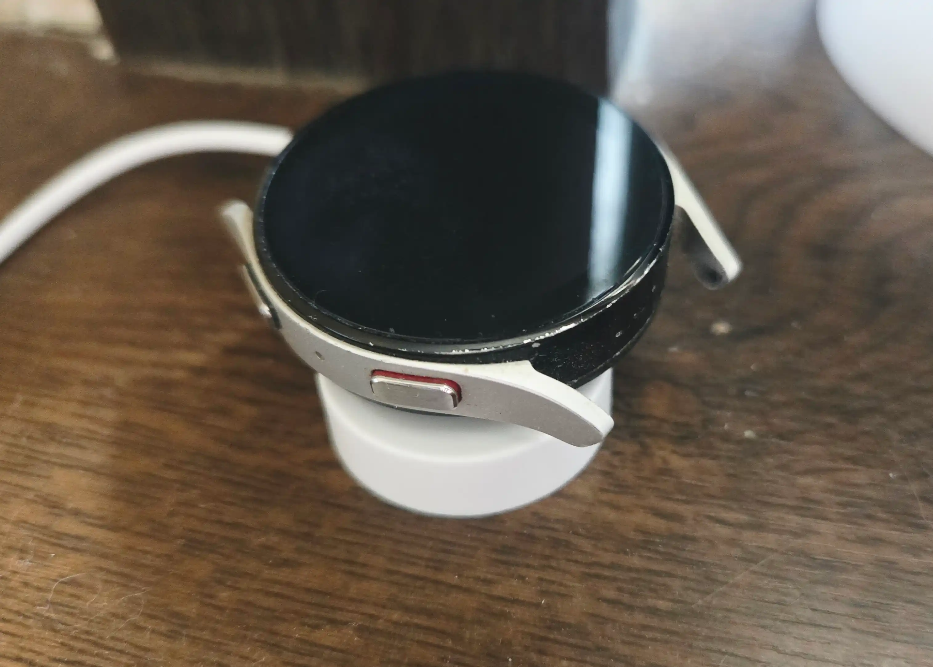 Smart soatlar simsiz zaryadlash uchun magnit USB kabeli