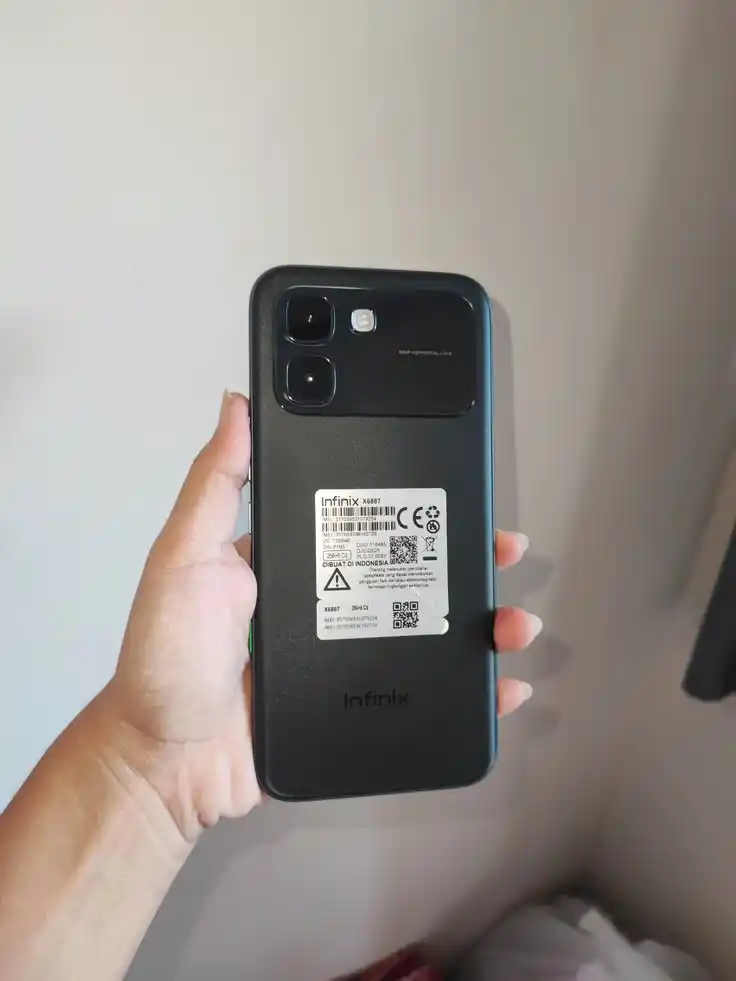 Smartfon Infinix NOTE Edge 5G, 6500 mAh, 8+8/256GB 45W, AMOLED