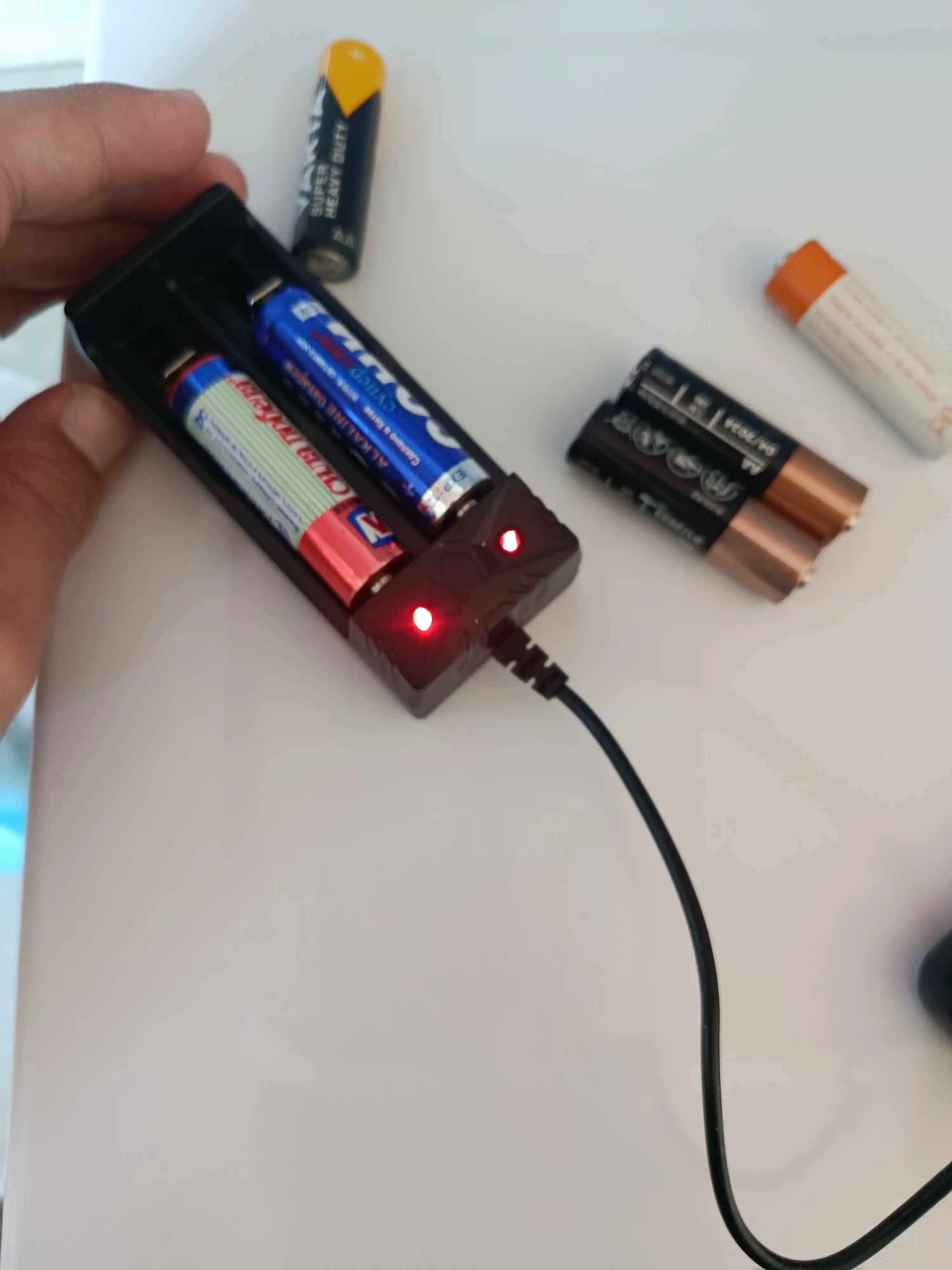 Зарядка USB для аккумуляторов до 18650, 2 слота, Li-ion, 1000 мА