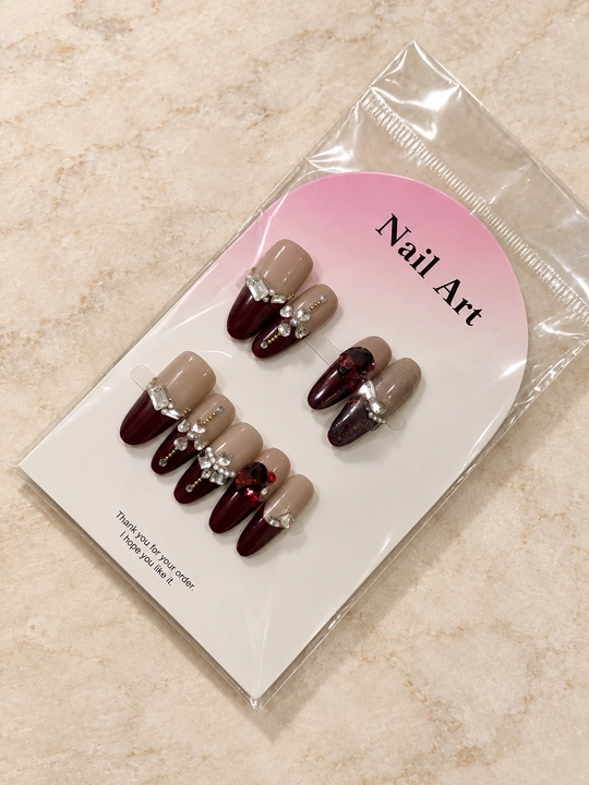 Накладные ногти press on nails с клеем, длинные типсы со стразами и дизайном