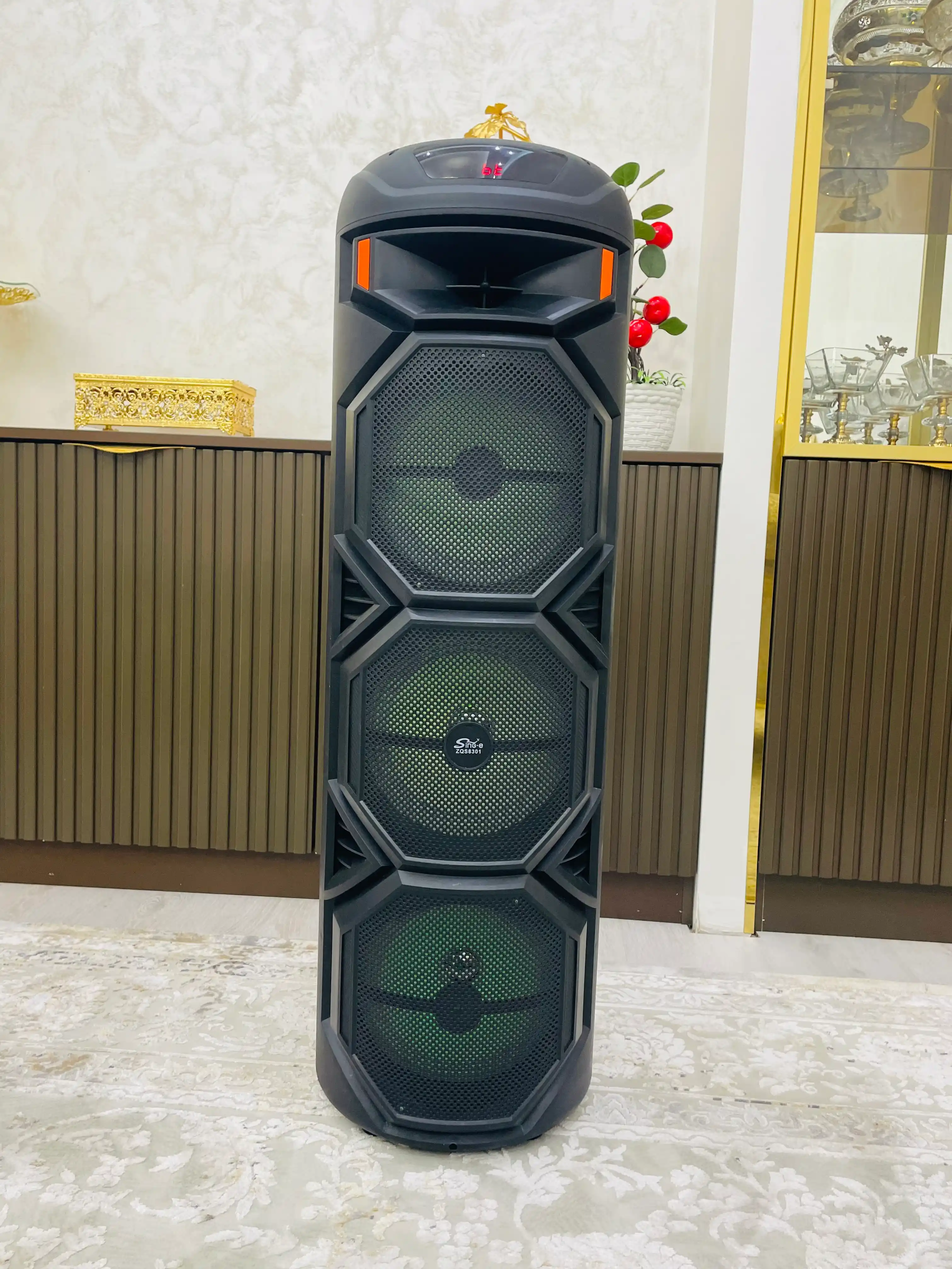 Bluetooth ZQS 8301 — 8308-большая музыкальная колонка, беспроводной микрофон
