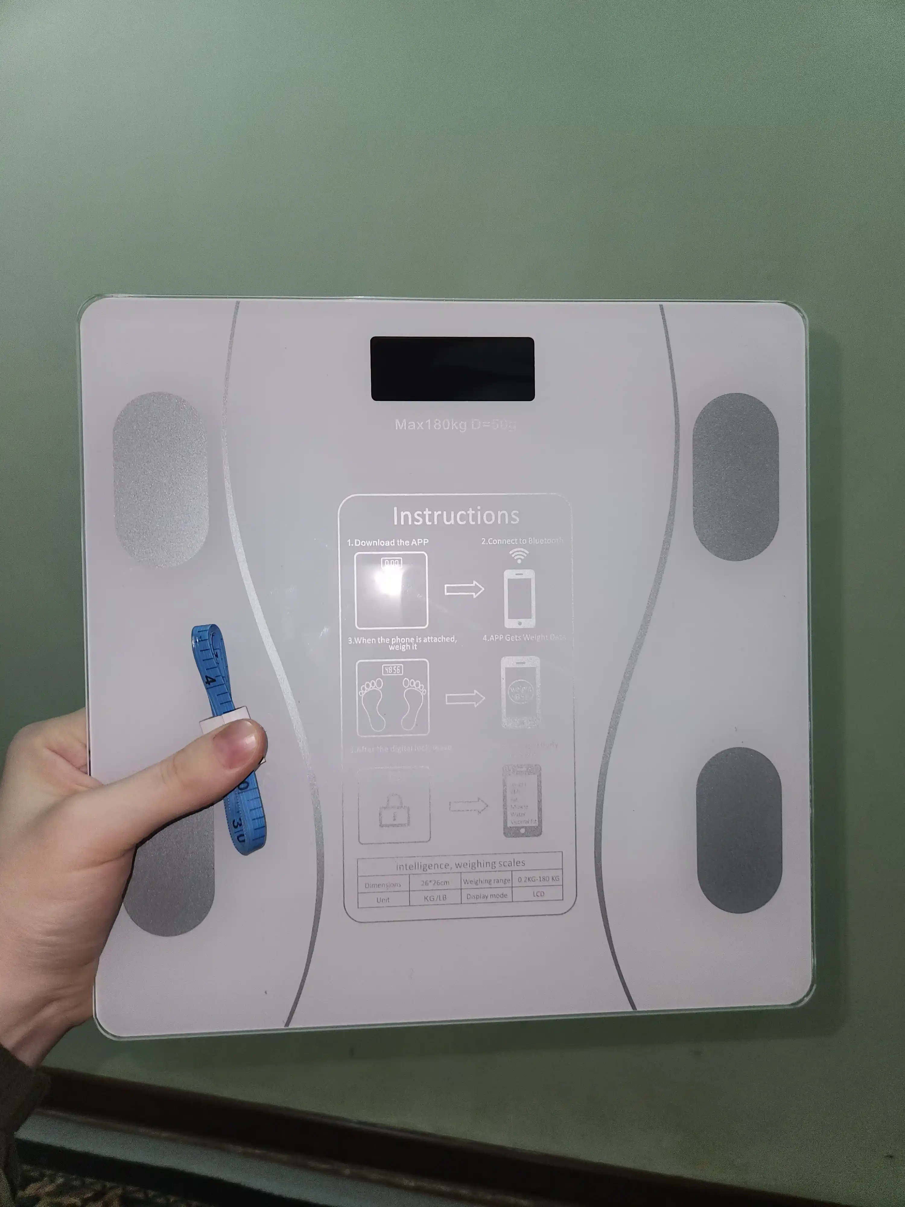 Электронные умные весы: прочный корпус, стильный дизайн, выдерживают вес до 180 кг