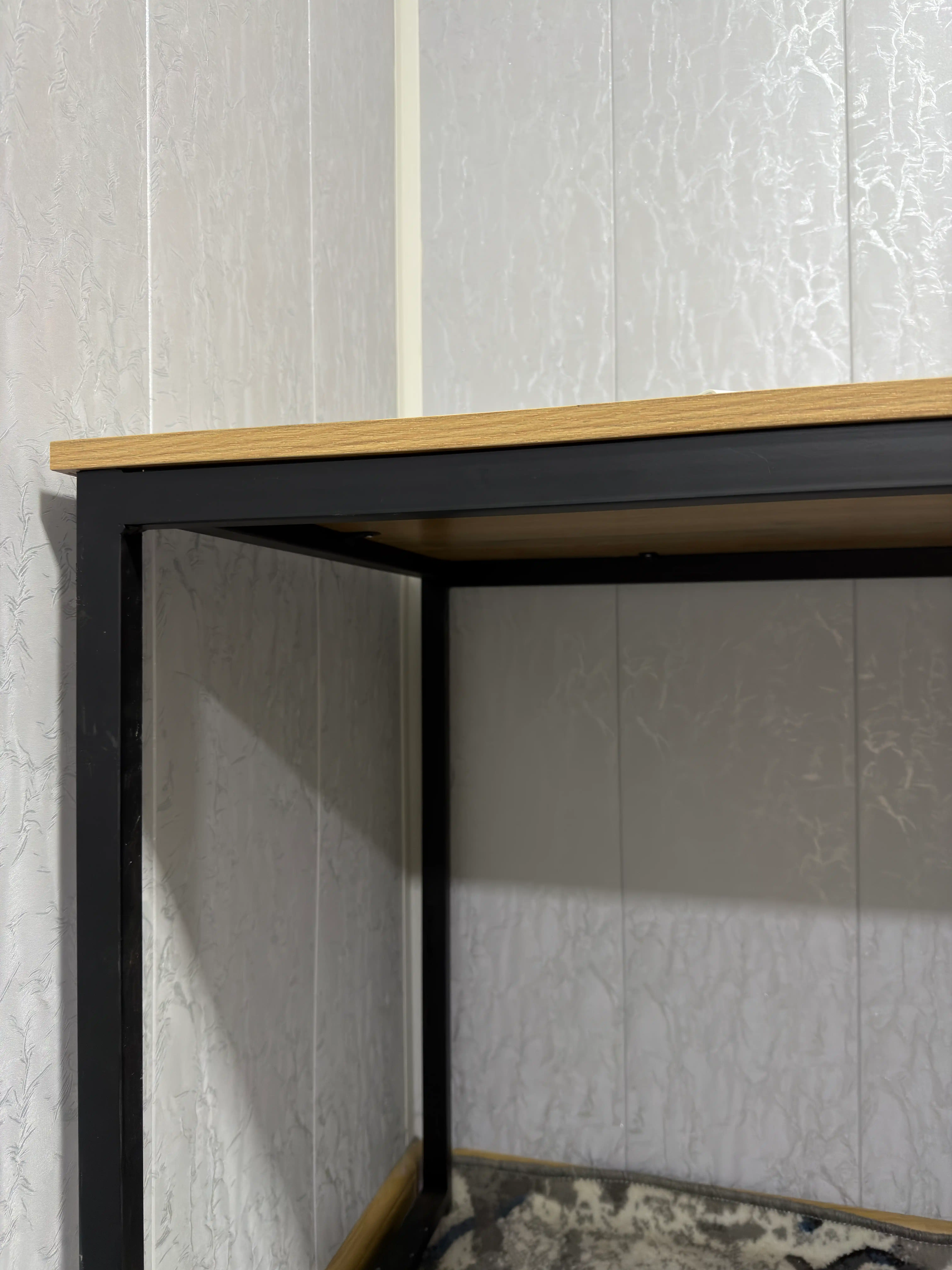 Ofis uchun standart stol 120x60, balandligi 76 sm, profili 3x2 , ish stoli