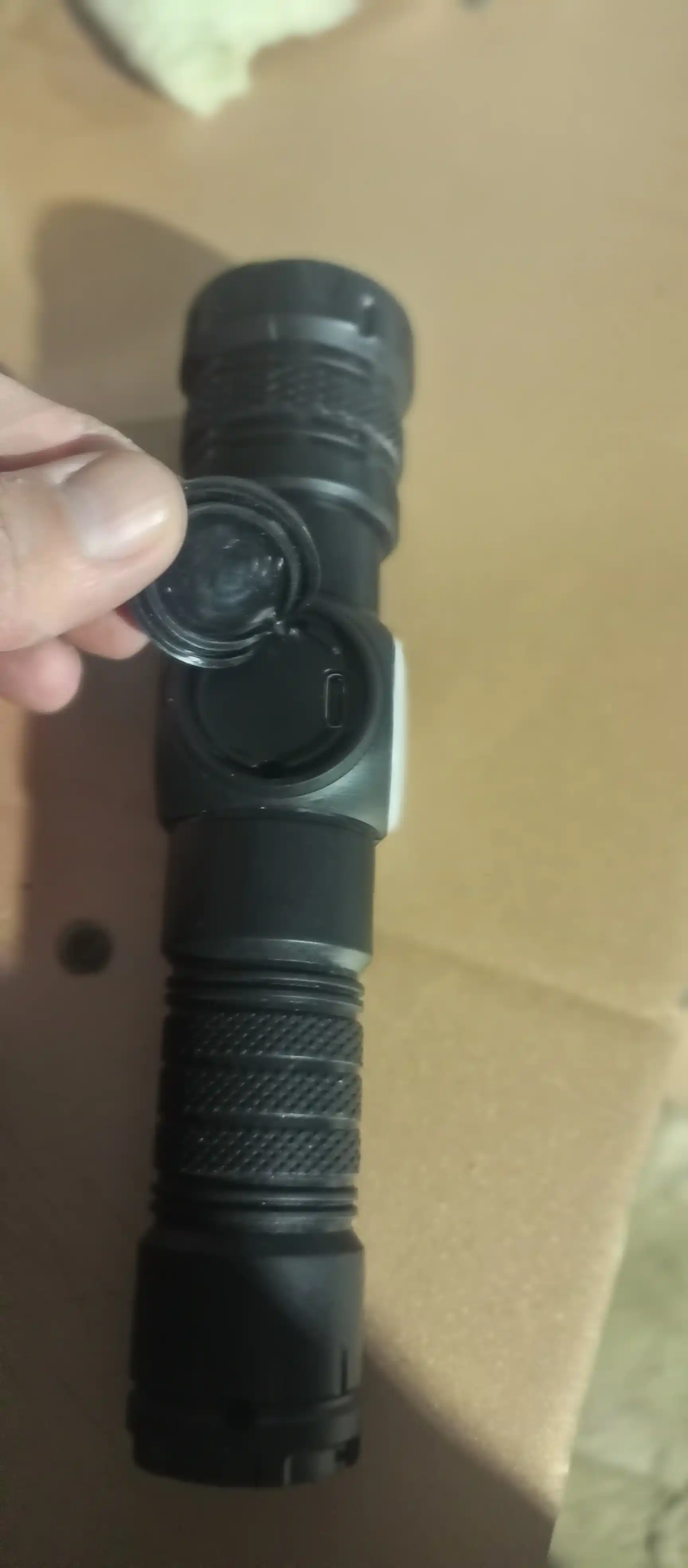 Qo‘l fonar LED, 5 rejim, PowerBank funksiyasi bilan