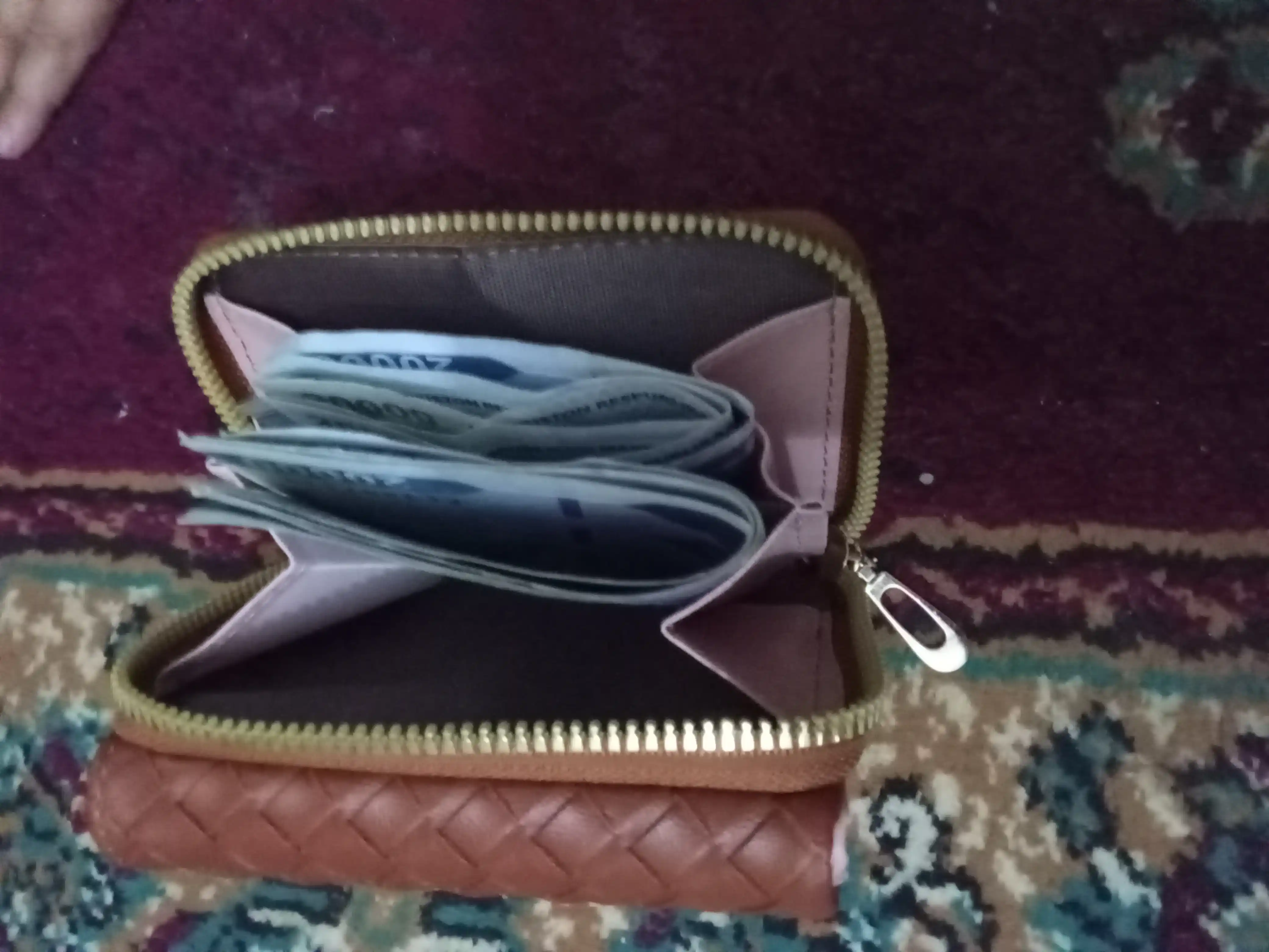 Ayollar uchun eko charm hamyon, 3 buklama, pul bo‘limi, 5+ karta