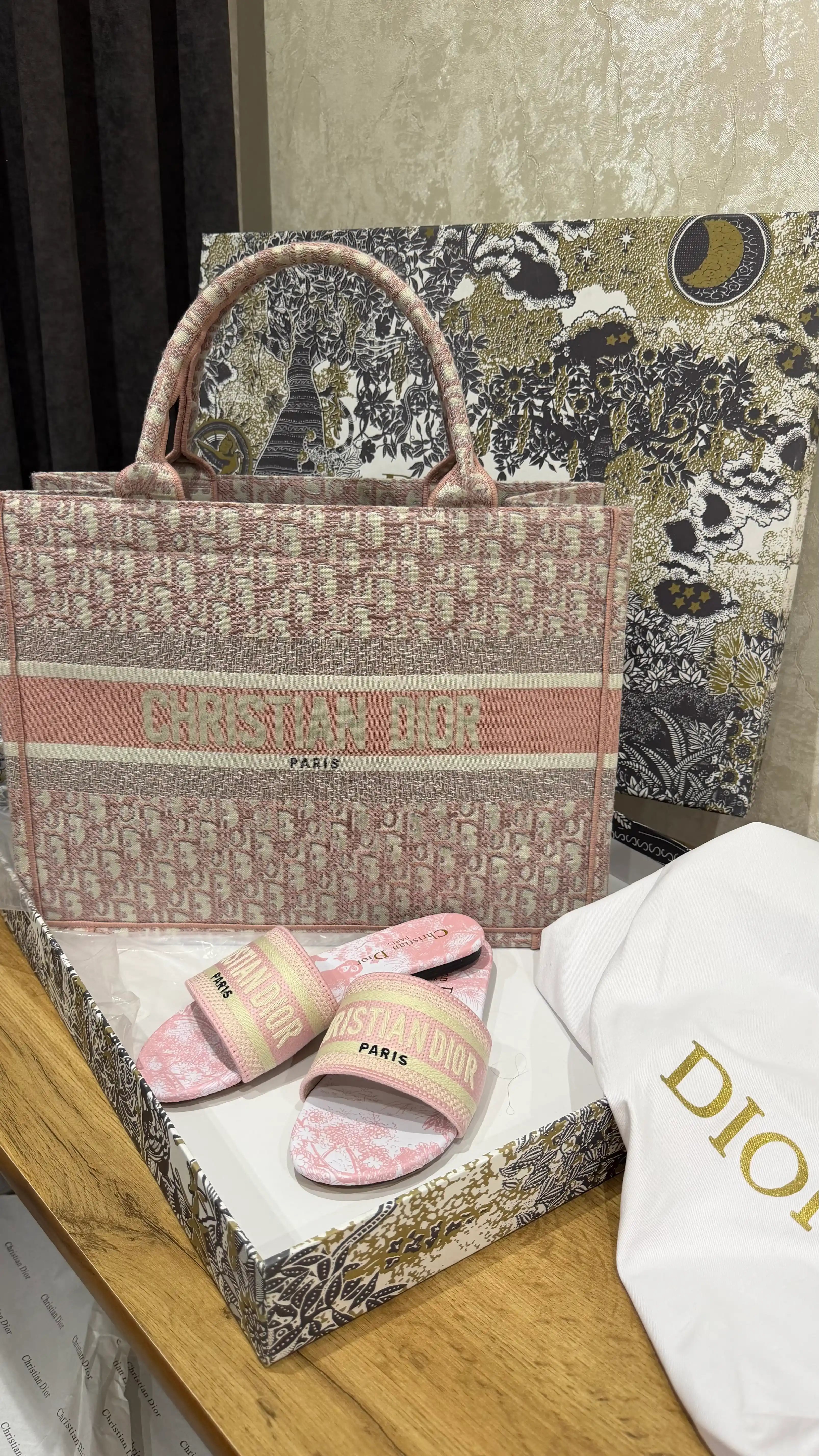 Dior shippak, ayollar shippagi, yozgi shippak, moda shippak, uy uchun tapochka
