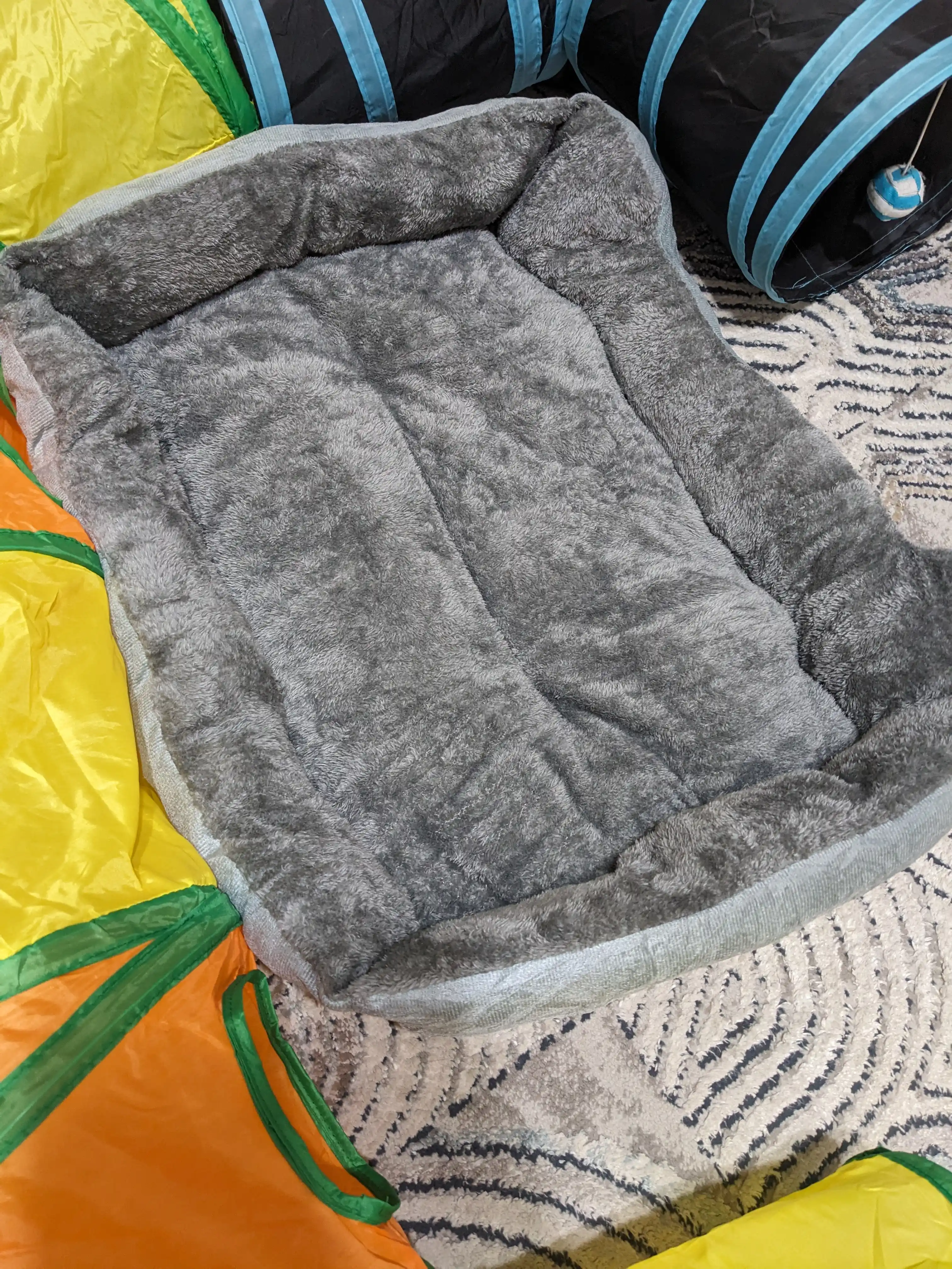 Mushuk va itlar uchun qulay yotoq, 70 × 50 × 15 sm, karavot, yumshoq yostiq