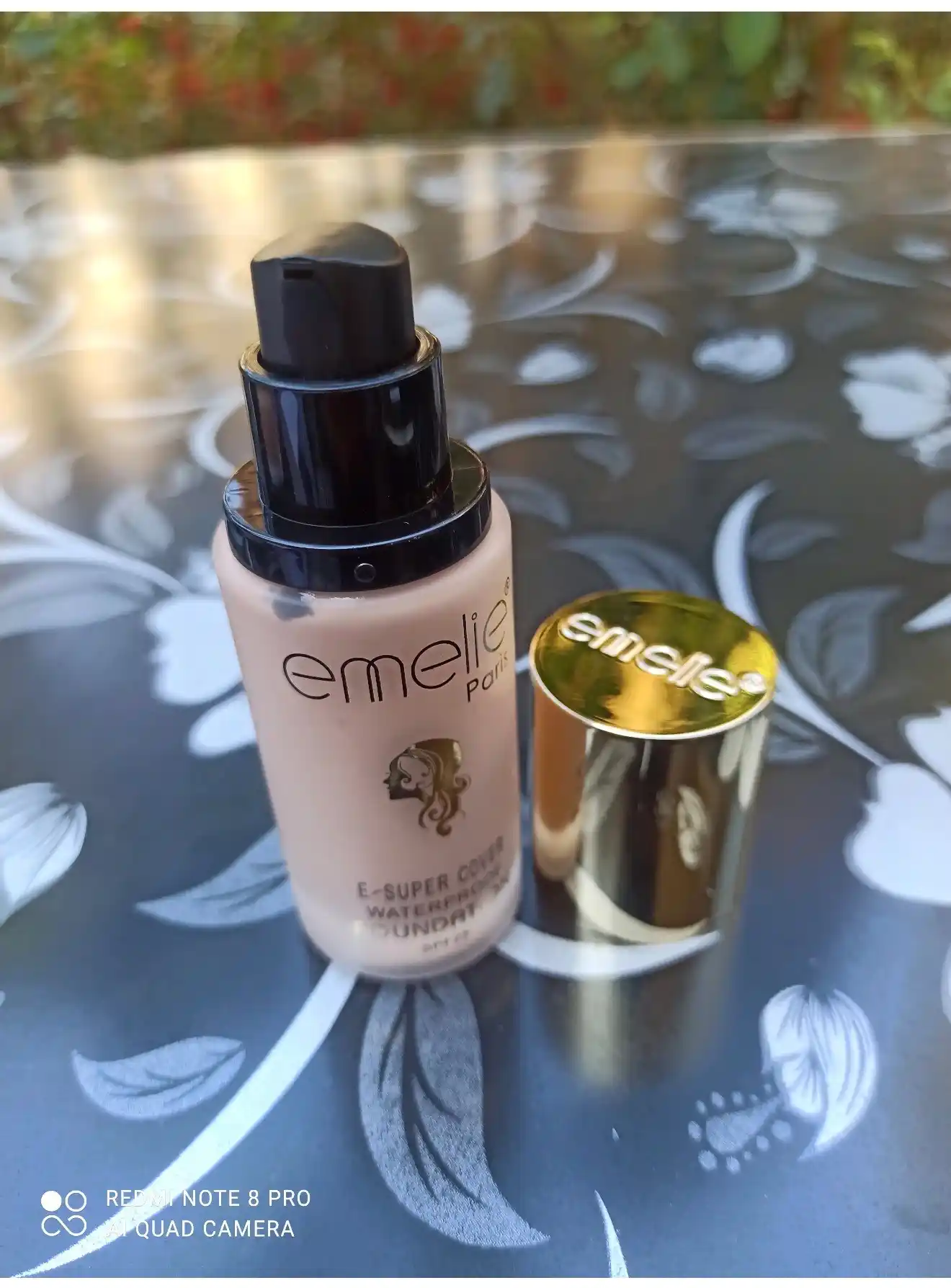 Emelie тональный крем для лица SPF 25, увлажняющий, матовый тон 01 и 02, 45 мл
