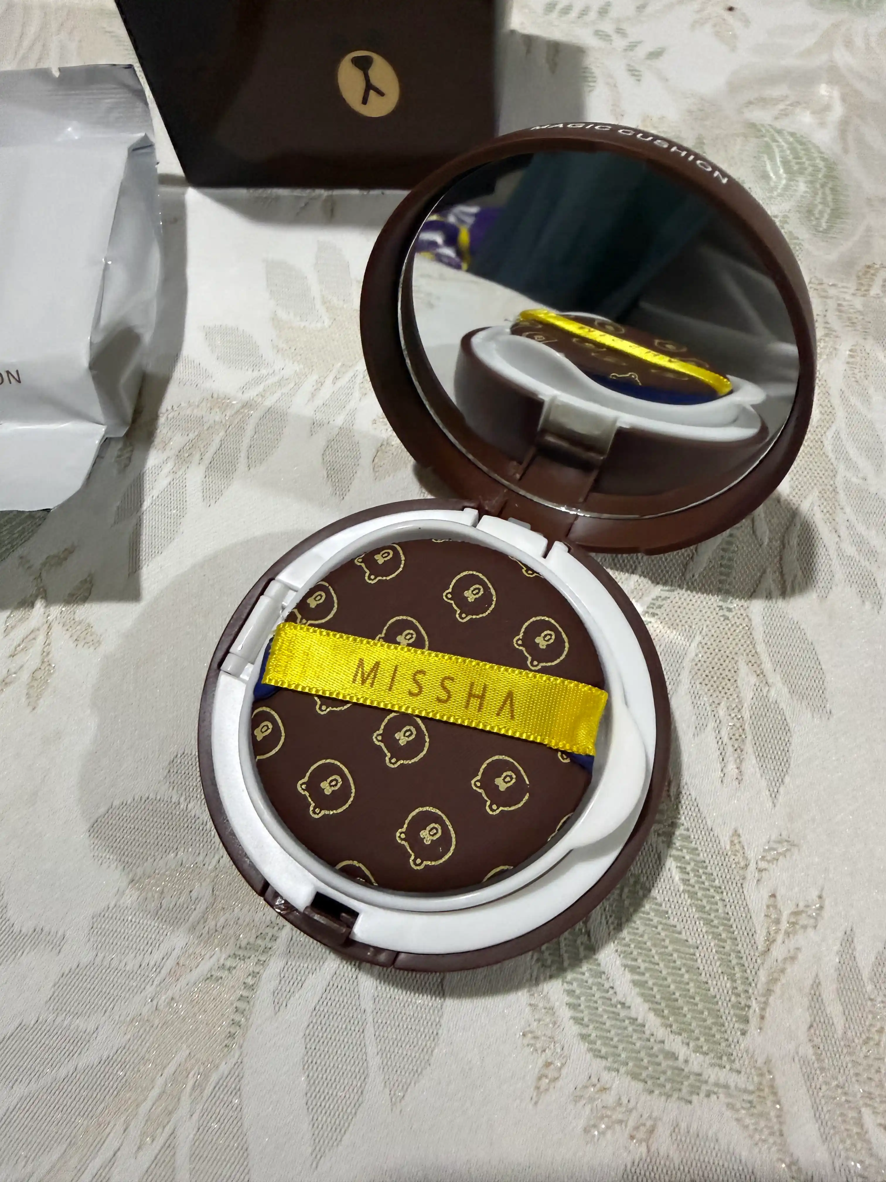 Tonal krem-upa kushon Magic Cushion Moisture SPF+ 50, BB krem, zaxira reofil bilan, 15 g