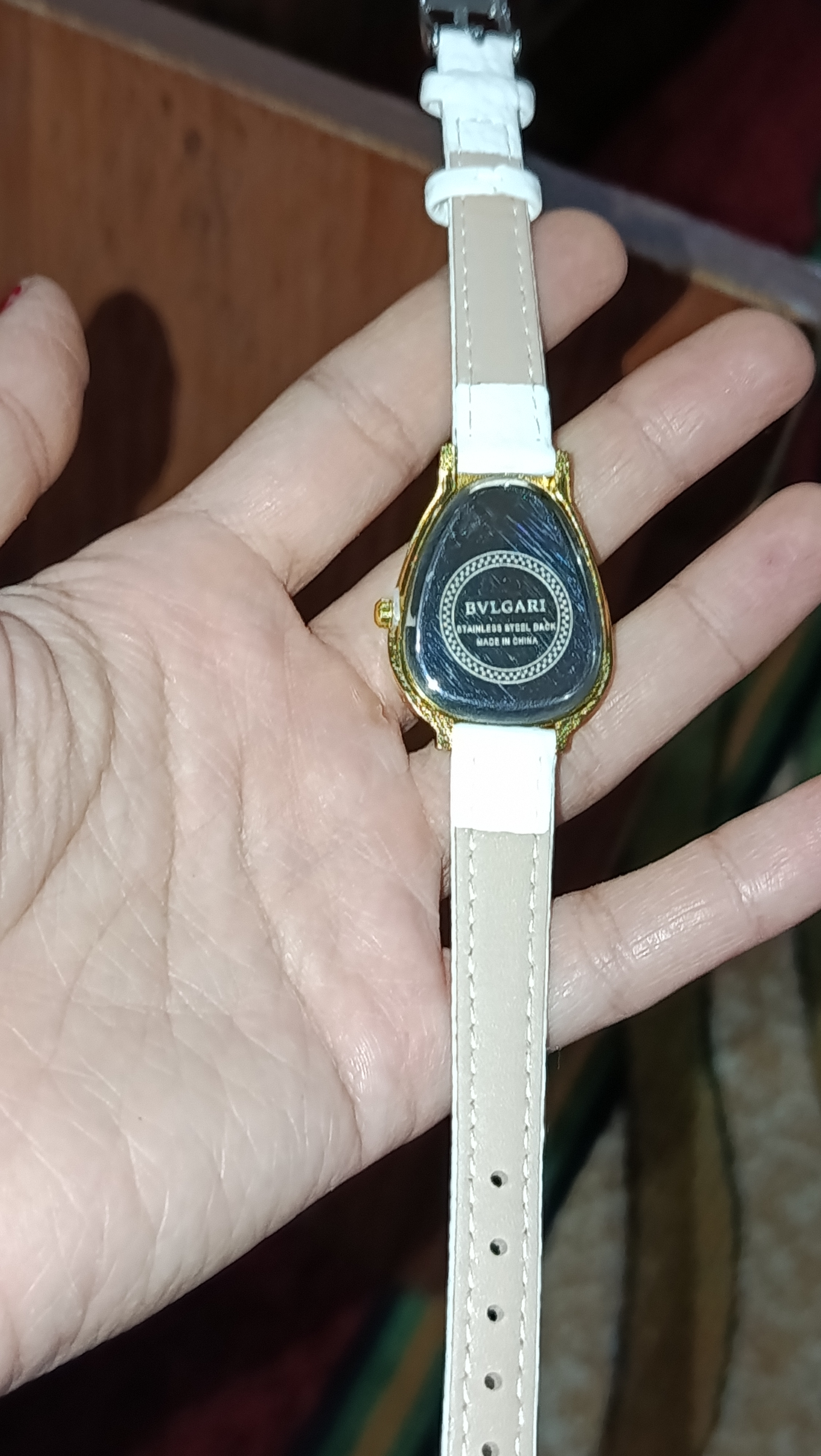 Женские часы, девушек, наручные часы, с кварцевым механизмом, BVLGARI, с кожаным ремешком