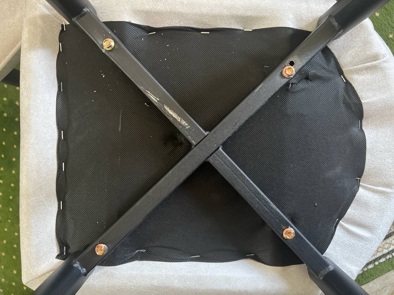 Armando stuli, 200 kg gacha, mikrovelur, metall karkas, oshxona va mehmonxona stuli Frumos
