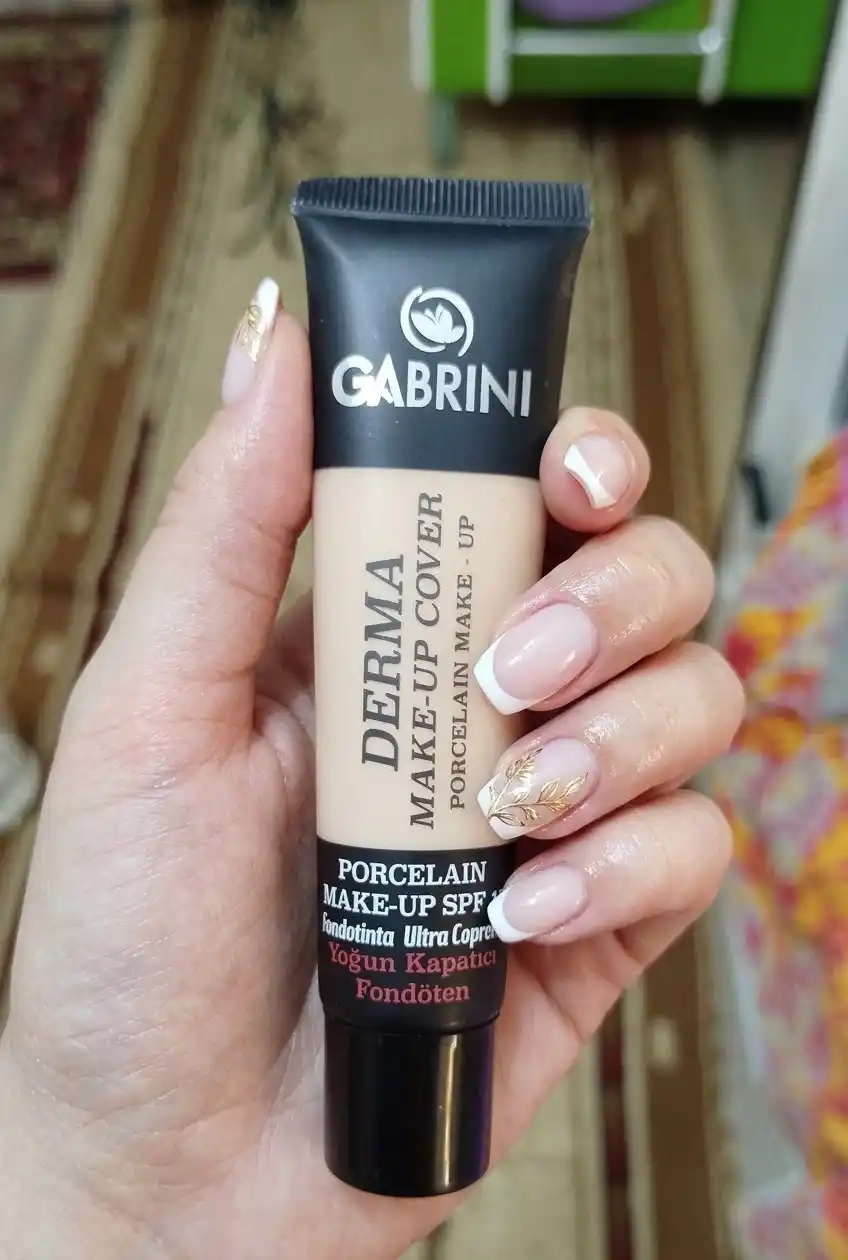 Matlovchi Gabrini Derma Tonal kremi, makiyaj uchun juda ishonchli krem SPF 15, 40 ml