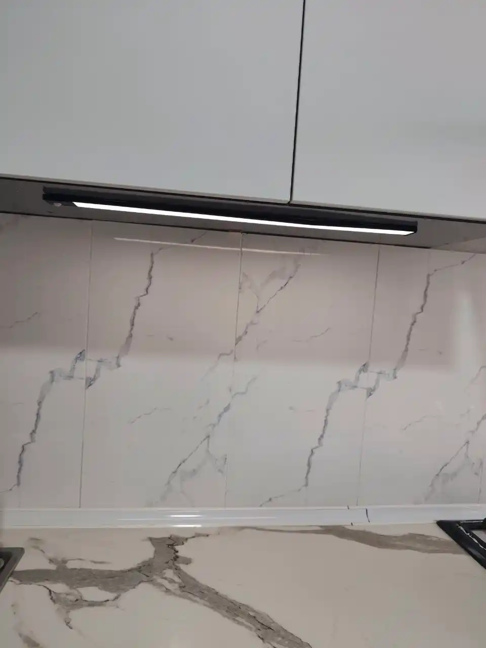 Alyuminiy aqlli LED-yoritgich, harakat datchigi, magnitli mahkamlash, Type-C, akkumulyator