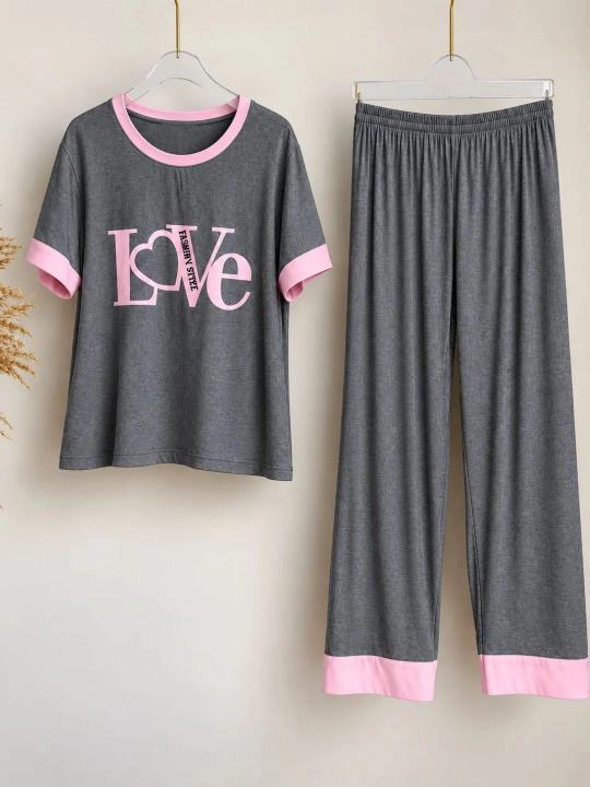 Pijama ayollar uchun, uy kiyimi, yengil matodan, o'lchamlar 46-48-50, M, L