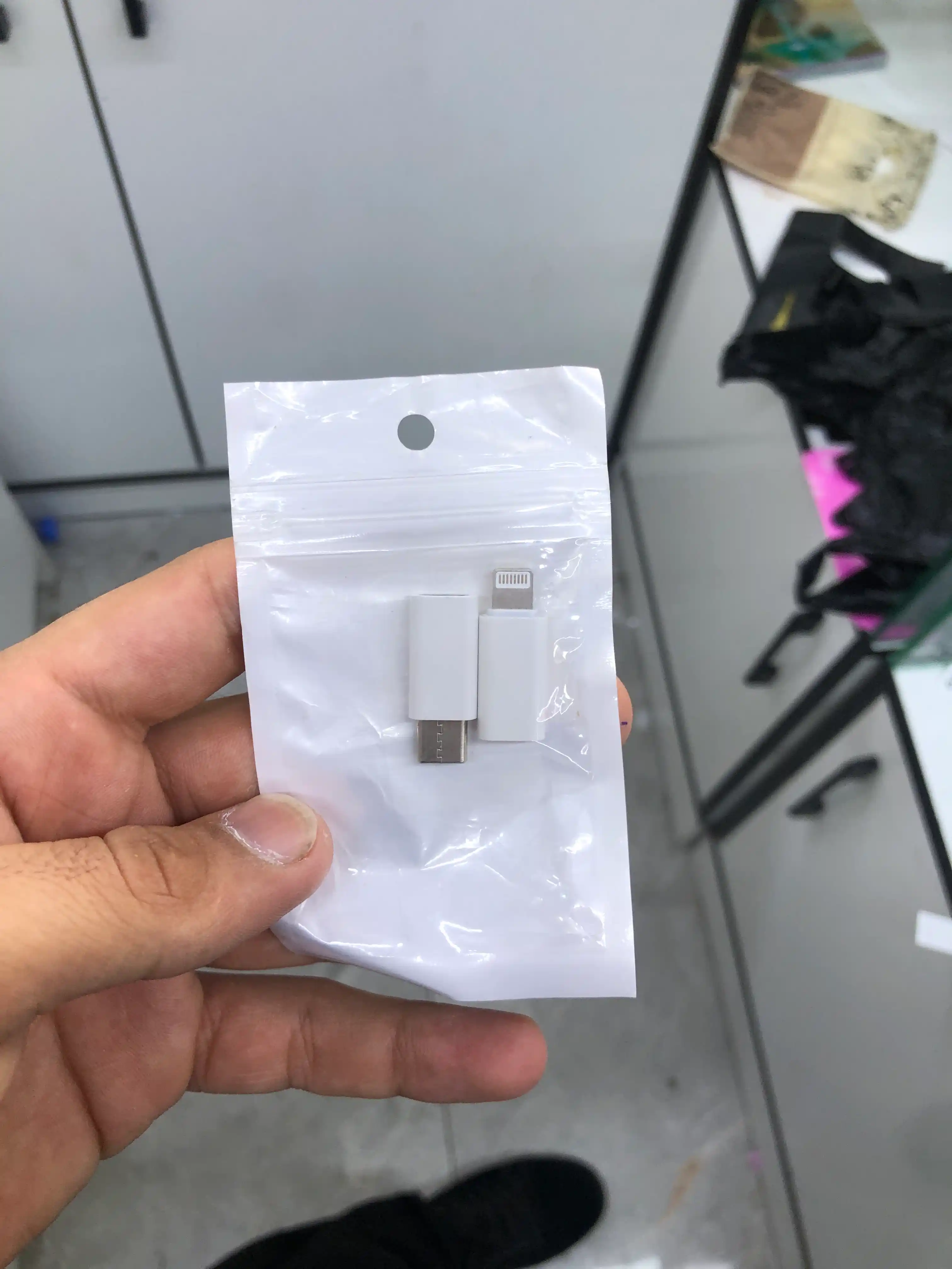 IPhone va Type-C uchun Lightning va Type-C almashtirgichi ↔ Lightning
