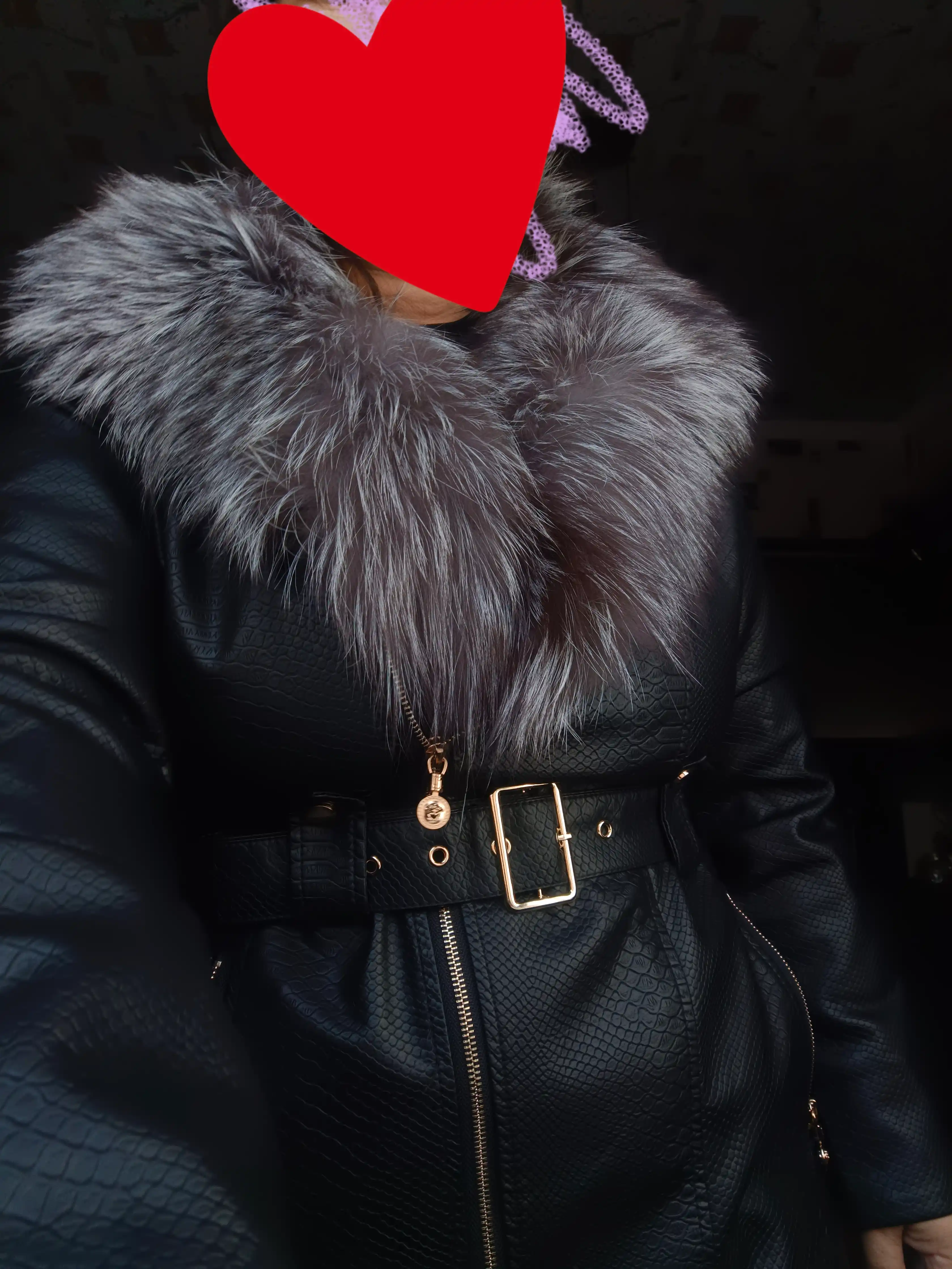 Ayollar charm paltosi, kurtkasi tabiiy chernoburka mo‘ynasi bilan, 70 sm, isitilgan plash