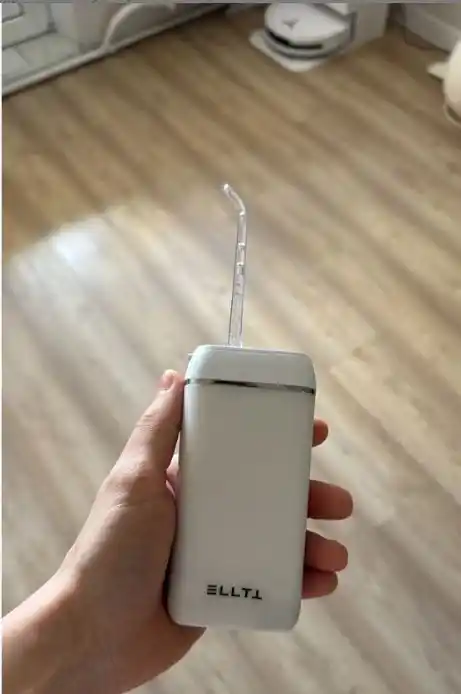 Portativ, simsiz tish va milklar uchun irrigator, og‘iz bo‘shlig‘i uchun, nasadkalar bilan