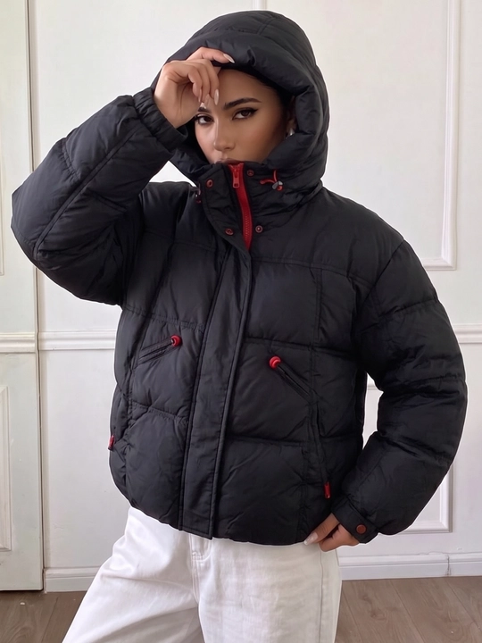 Kurtka ayollar uchun qishki, kalta, kapyushonli, puhovik — ELLY FASHION - 