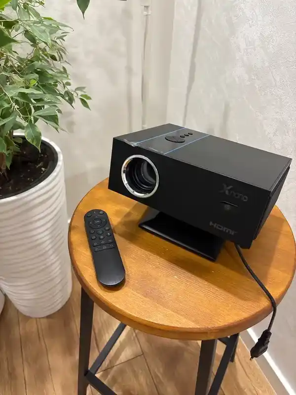 Домашний проектор со Smart TV и Wi-Fi, мини кинотеатр 4K Android, Xnano X6
