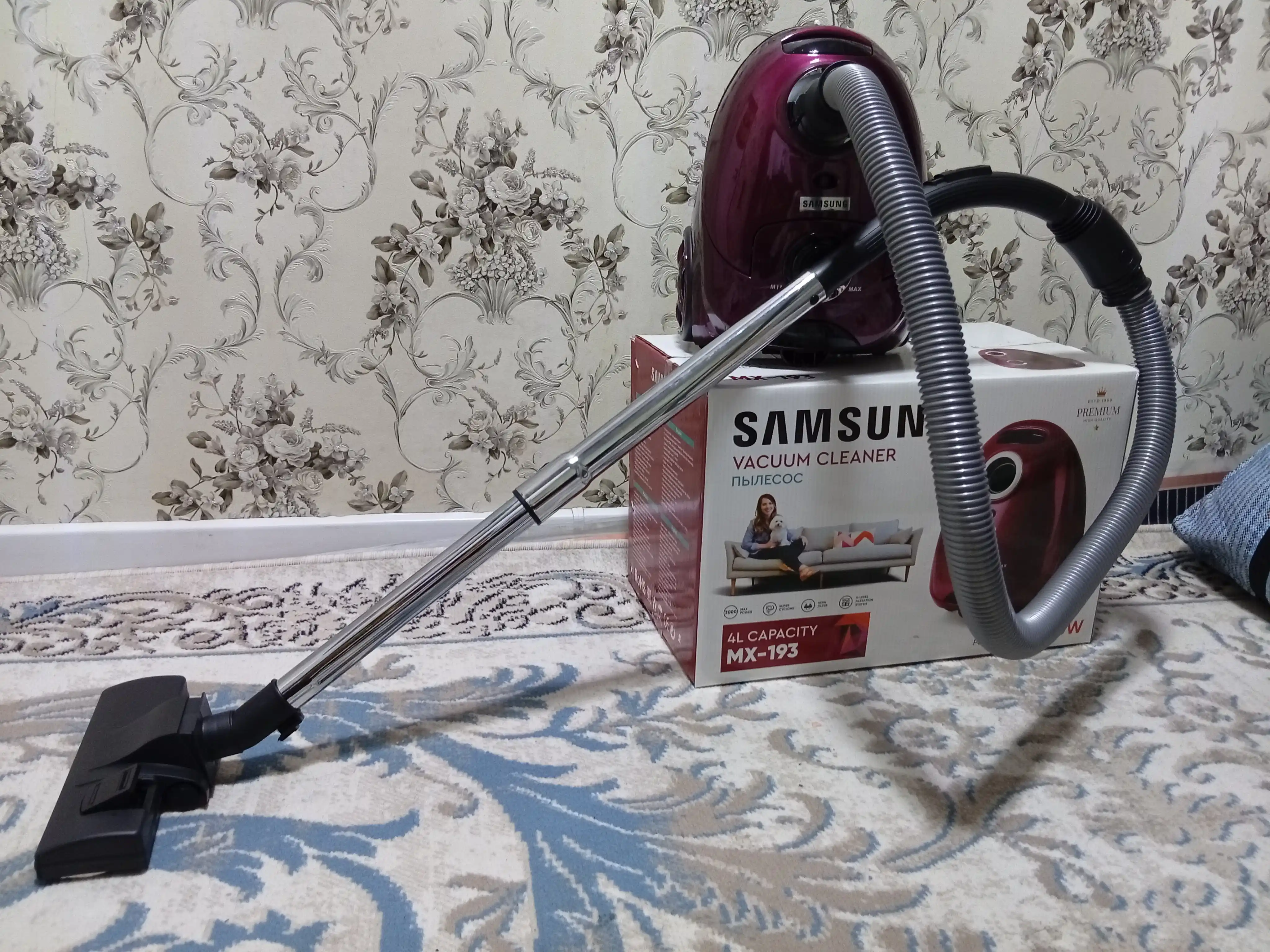 Пылесос Samsung MX-193 3000 Вт, 4 л, с инновационной телескопической трубкой