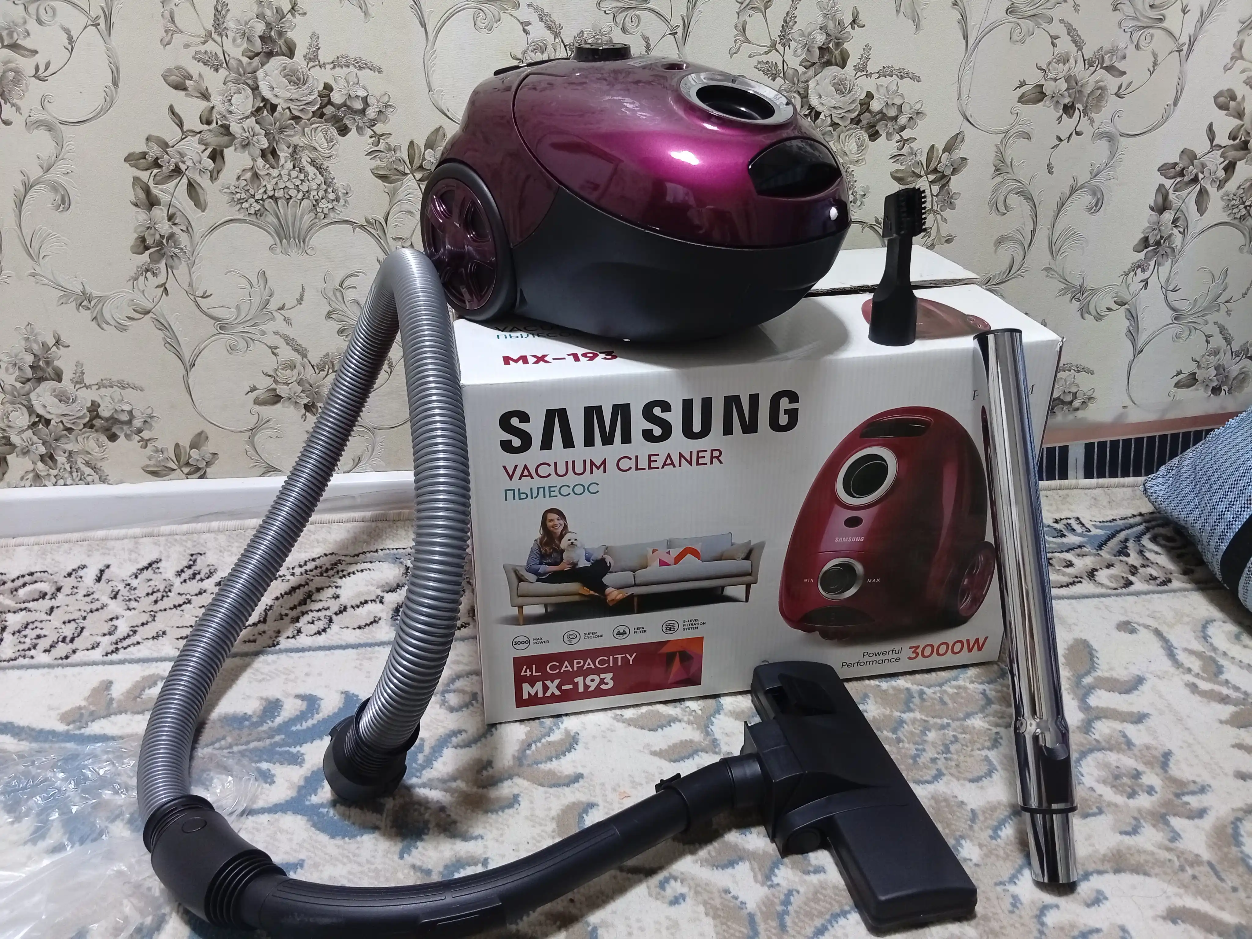 Пылесос Samsung MX-193 3000 Вт, 4 л, с инновационной телескопической трубкой