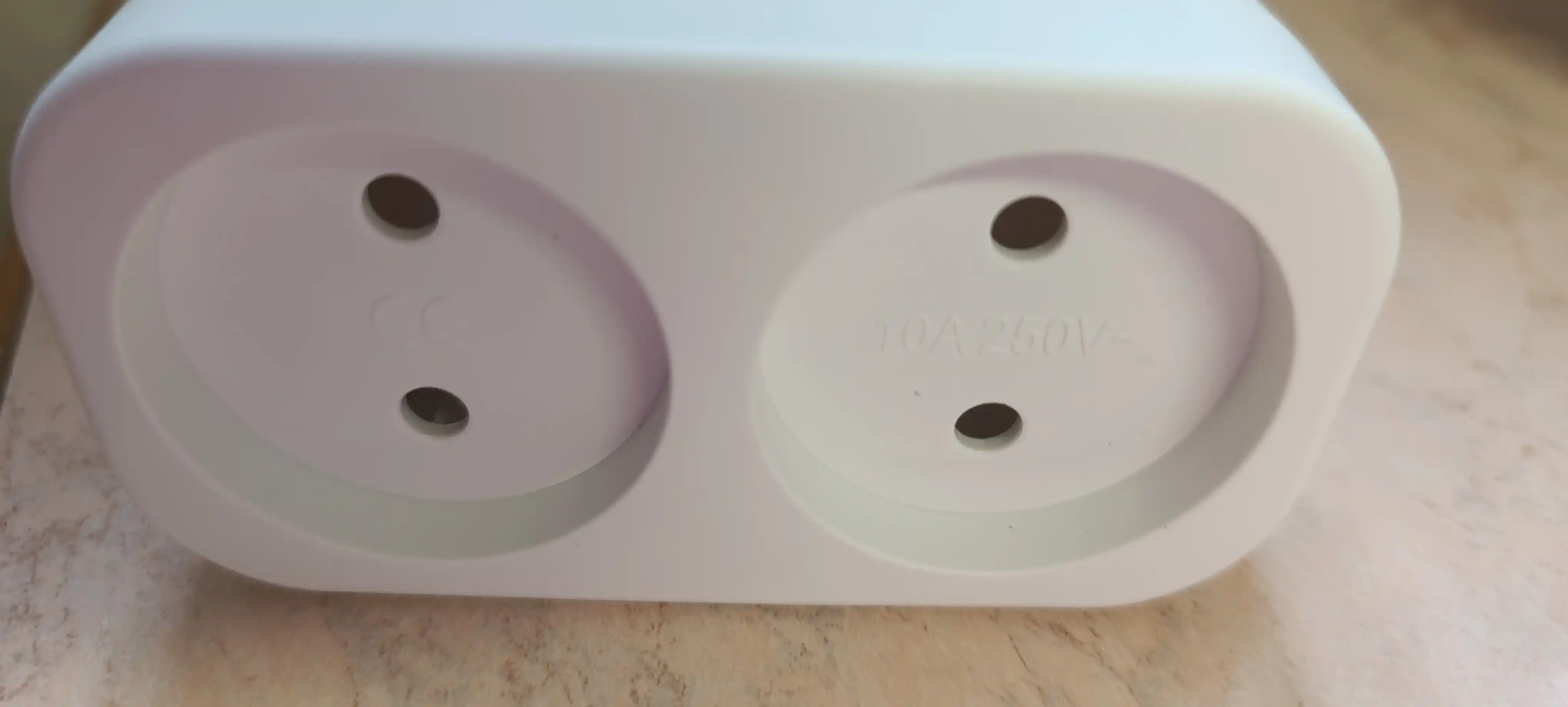 Troynik, perexodnik Beshr, 2/3 rozetka, maxkam korpus, evrovilka, zazemleniyasiz, adapter