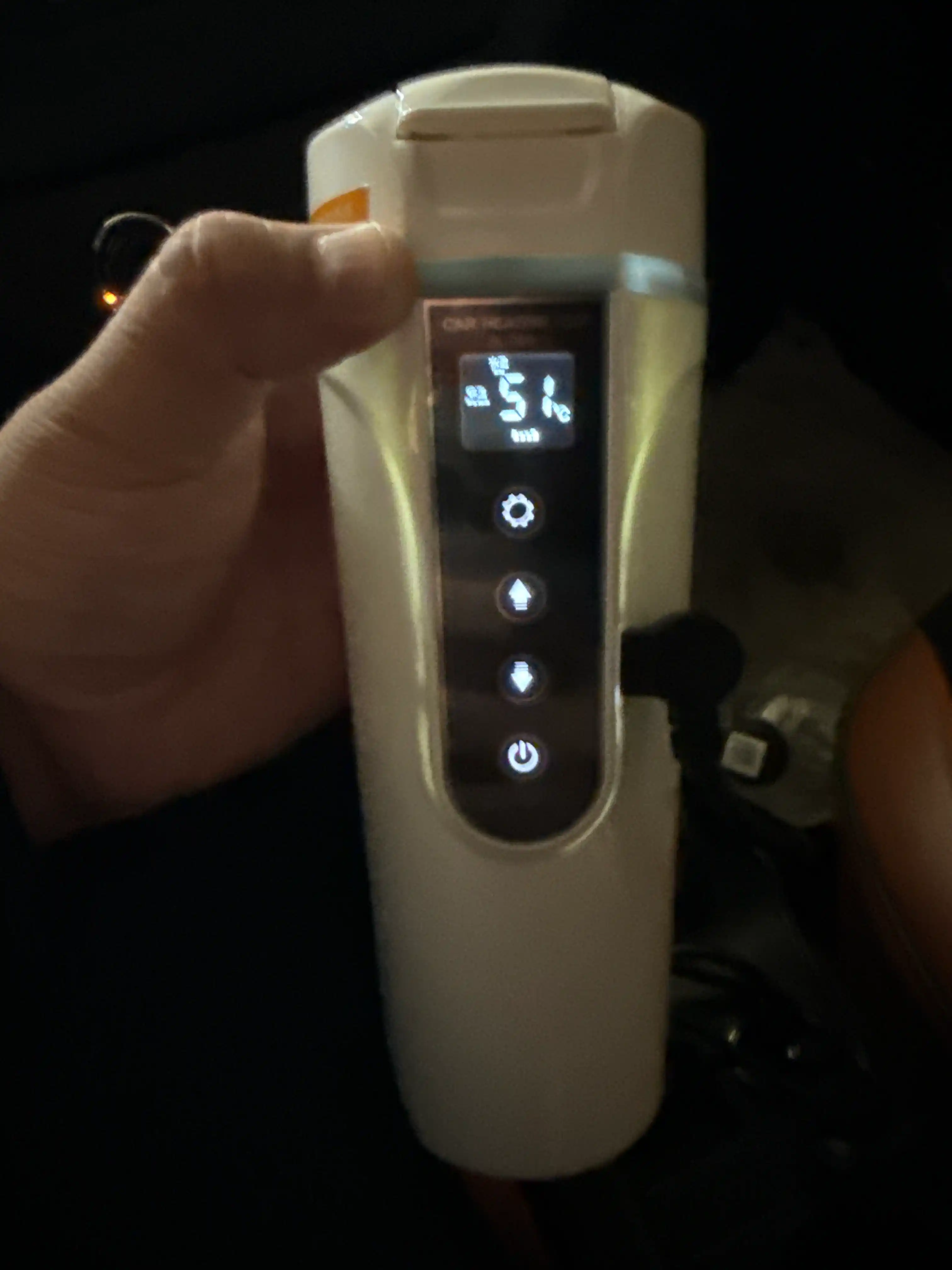 Avtokrujka choynak-termos 500 ml, 12–24V, tez isitish, sensorli, avtomobil uchun