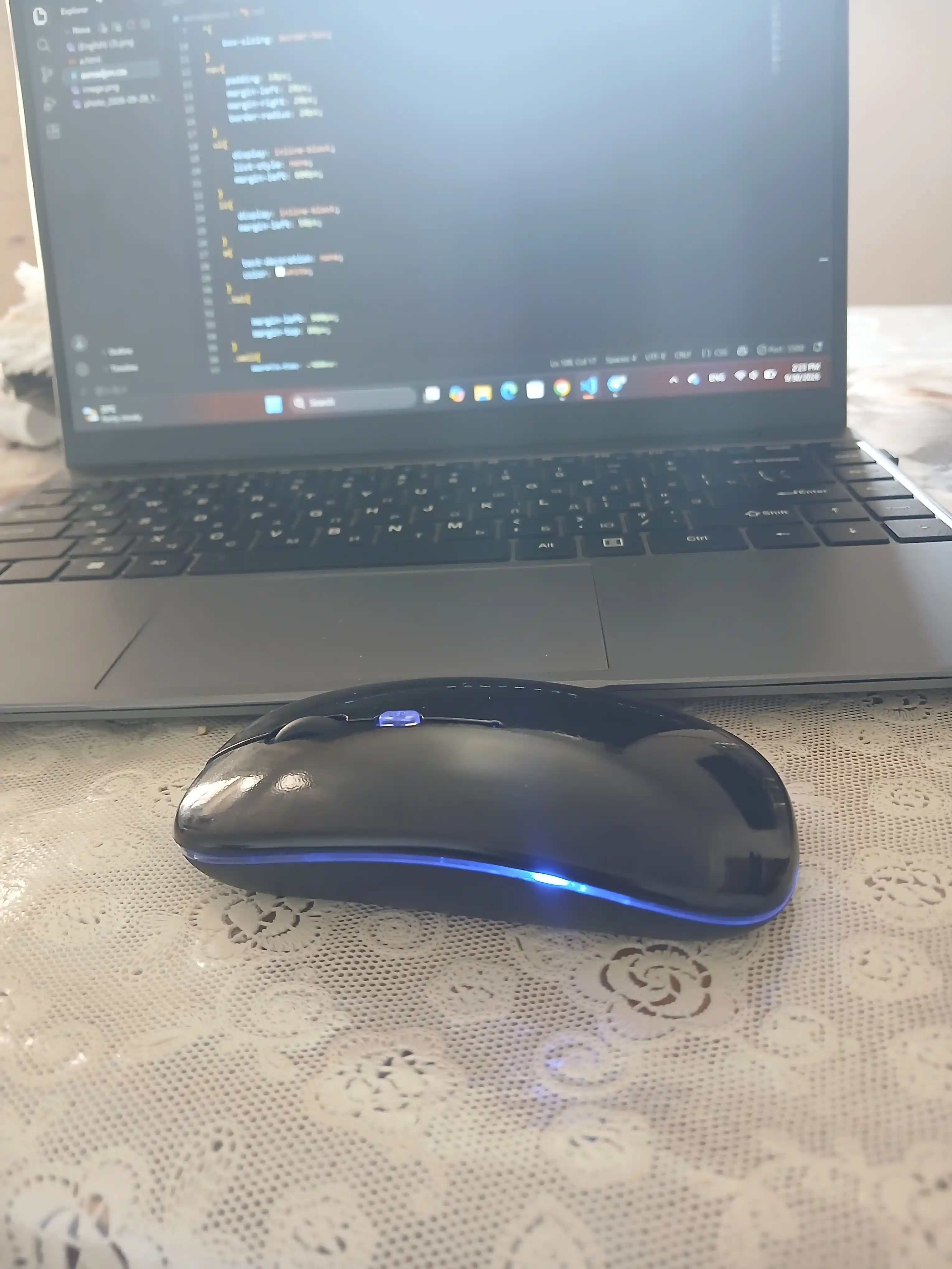 Imsiz sichqoncha Bluetooth +2.4G RGB jim ishlaydigan Type-C noutbuk kompyuter Mac uchun