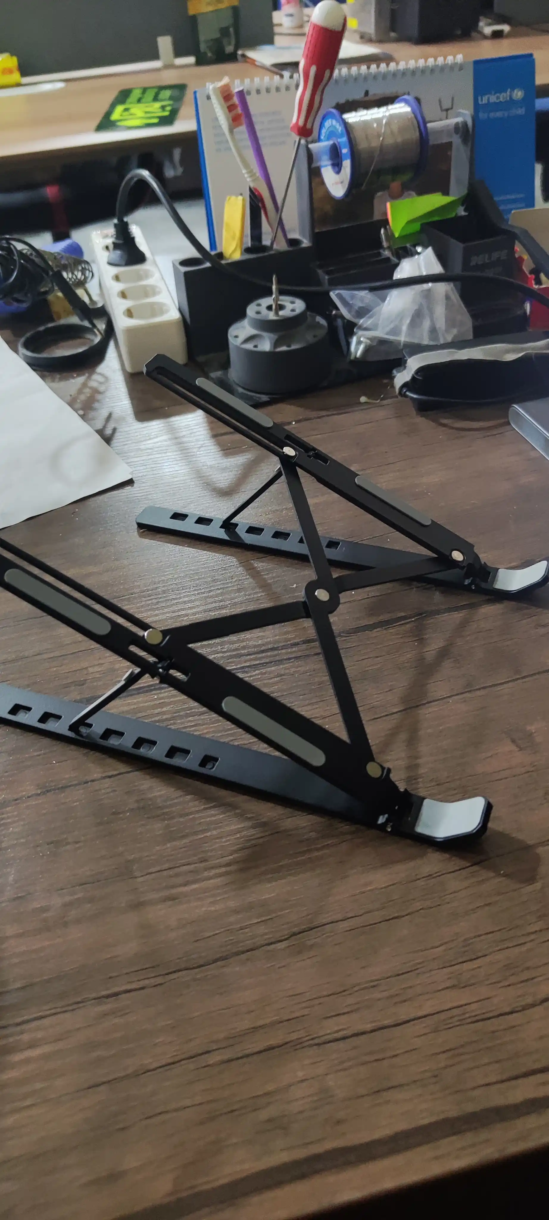 Noutbuk taglik alyuminiy, metal podstavka noutbuk, laptop stand
