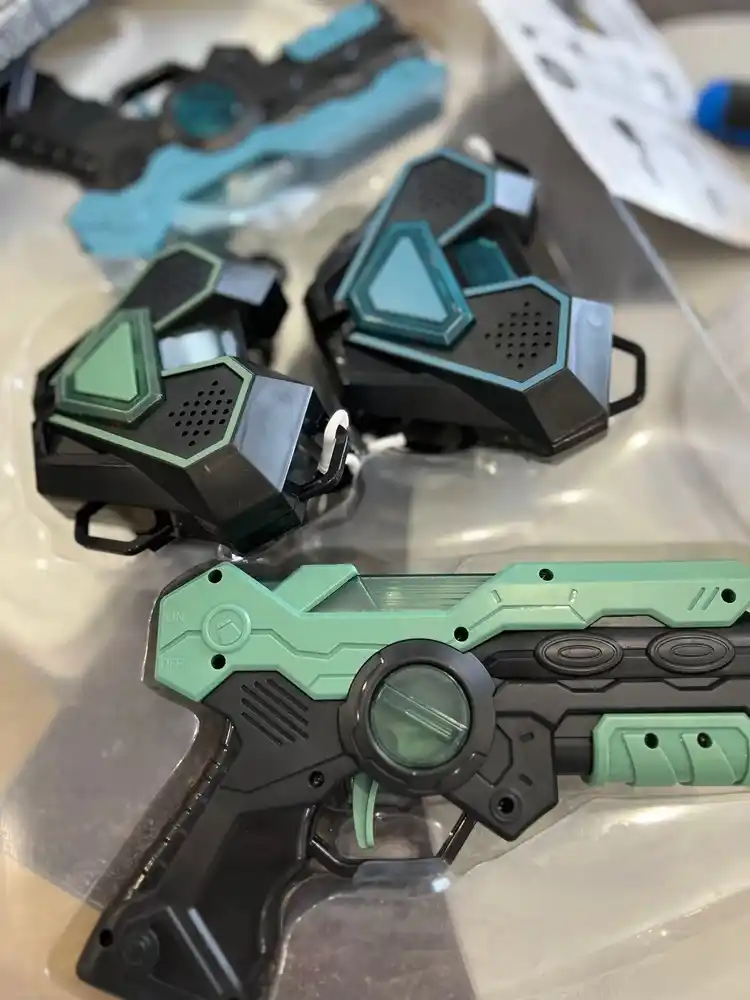 Blaster lazerteg o‘yinchoq qurol