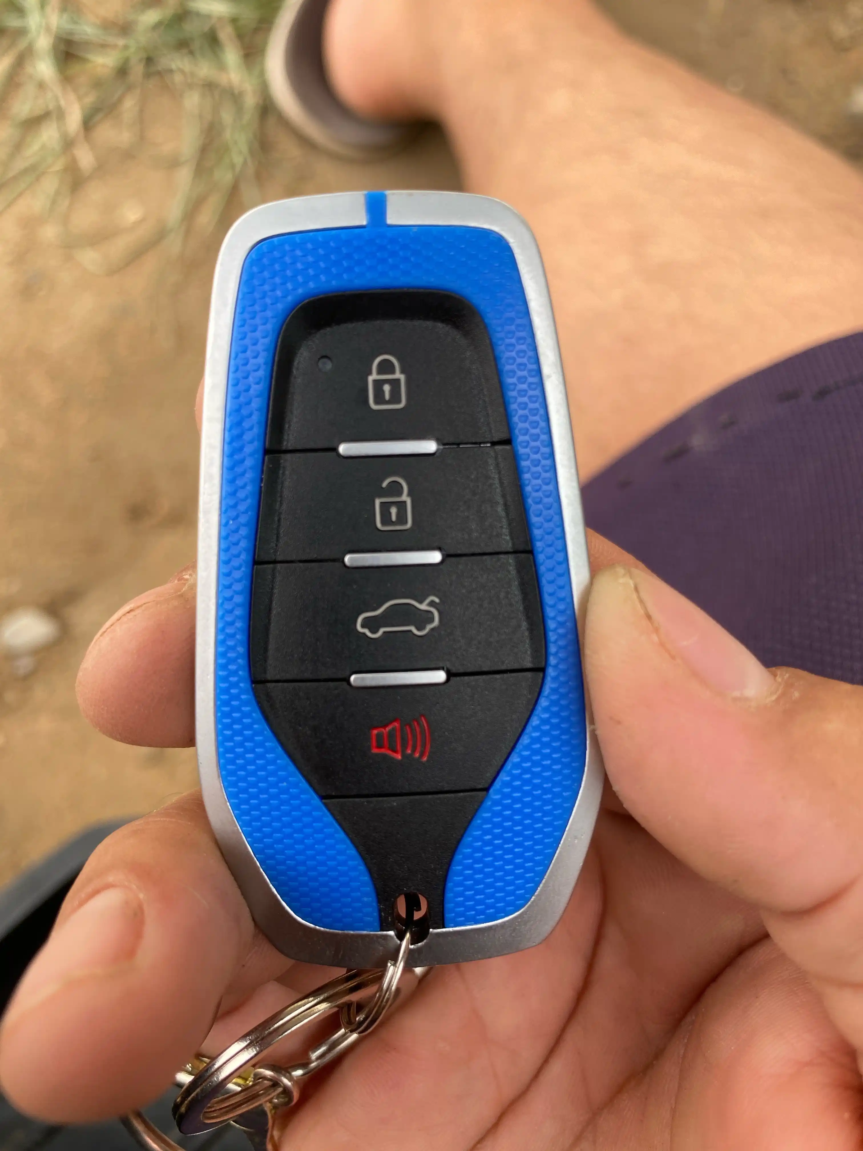 Malibu 2, Kia K 5, 905 avto signalizatsiyasi, Cobalt dizayni, masofadan boshqarishli