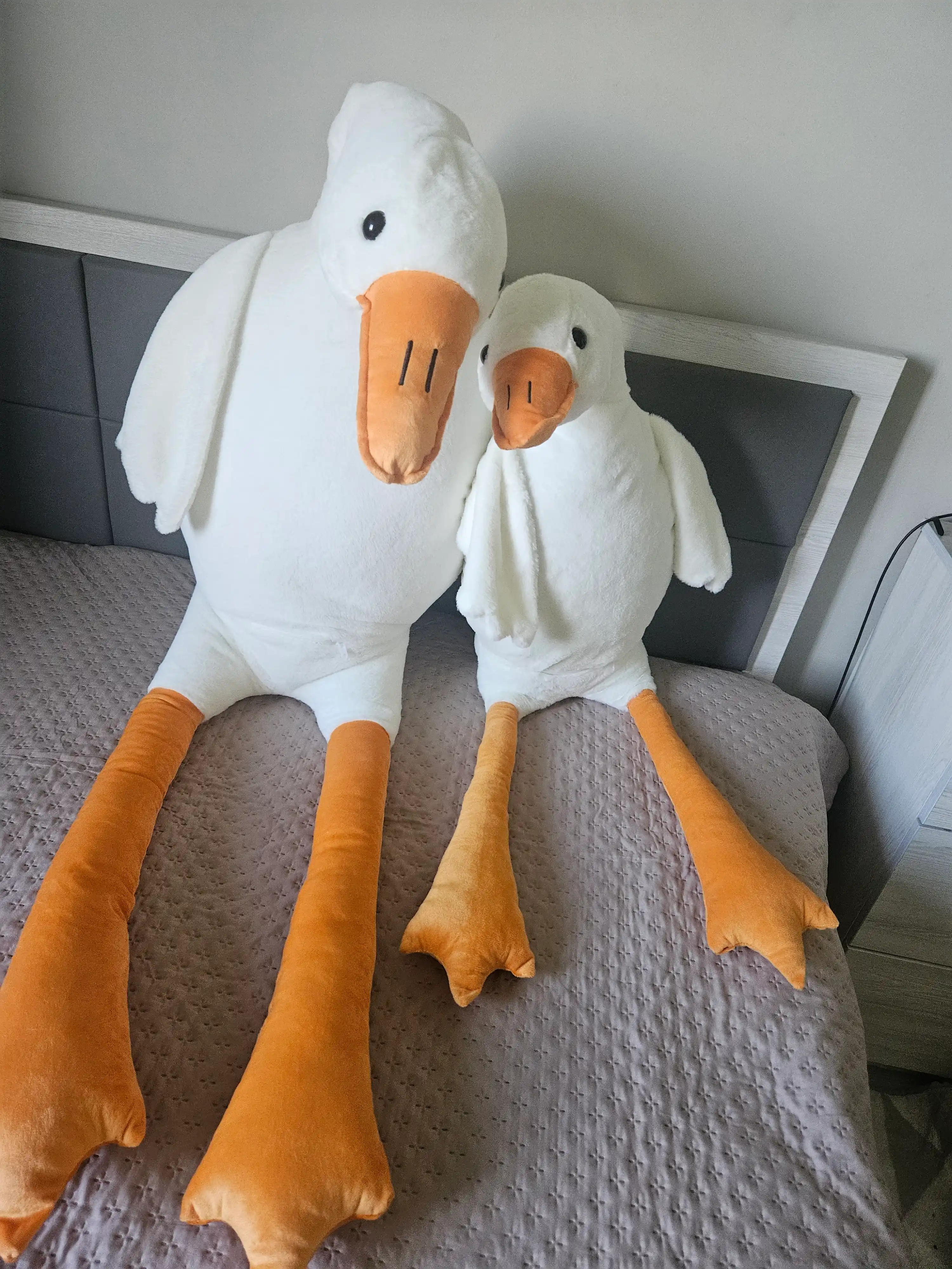 "Goose Hug" o'yinchoq yostig'i - har bir quchoqda yumshoqlik, qulaylik va iliqlik
